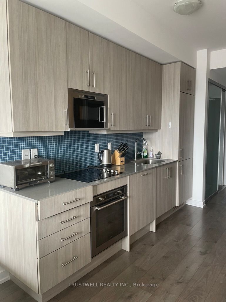 Additional image 2 of 1216-297 College Street, Toronto, ON, M5T 0C2