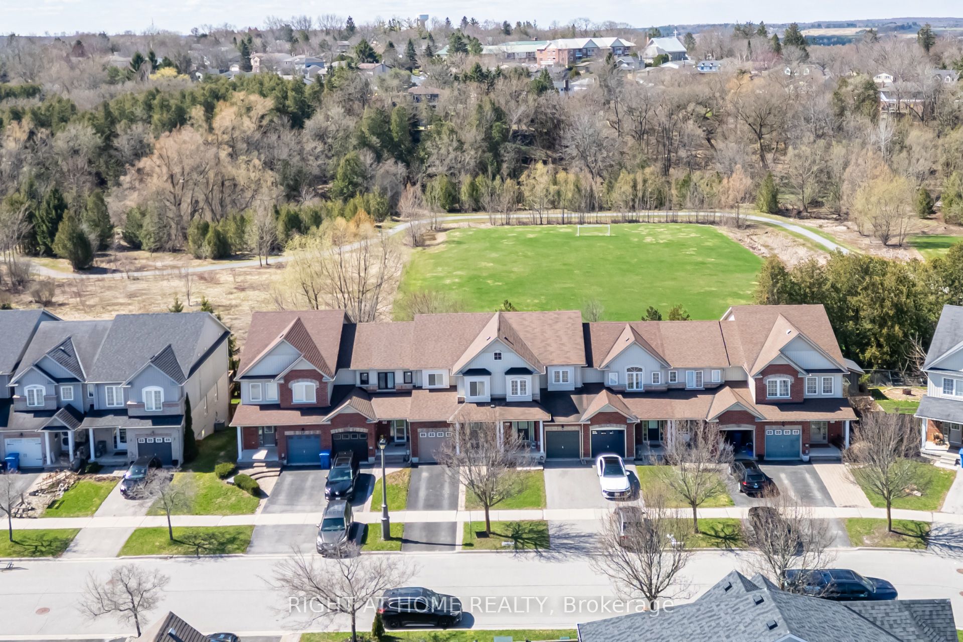 Additional image 3 of 105 Hammill Heights, East Gwillimbury, ON, L0G 1M0