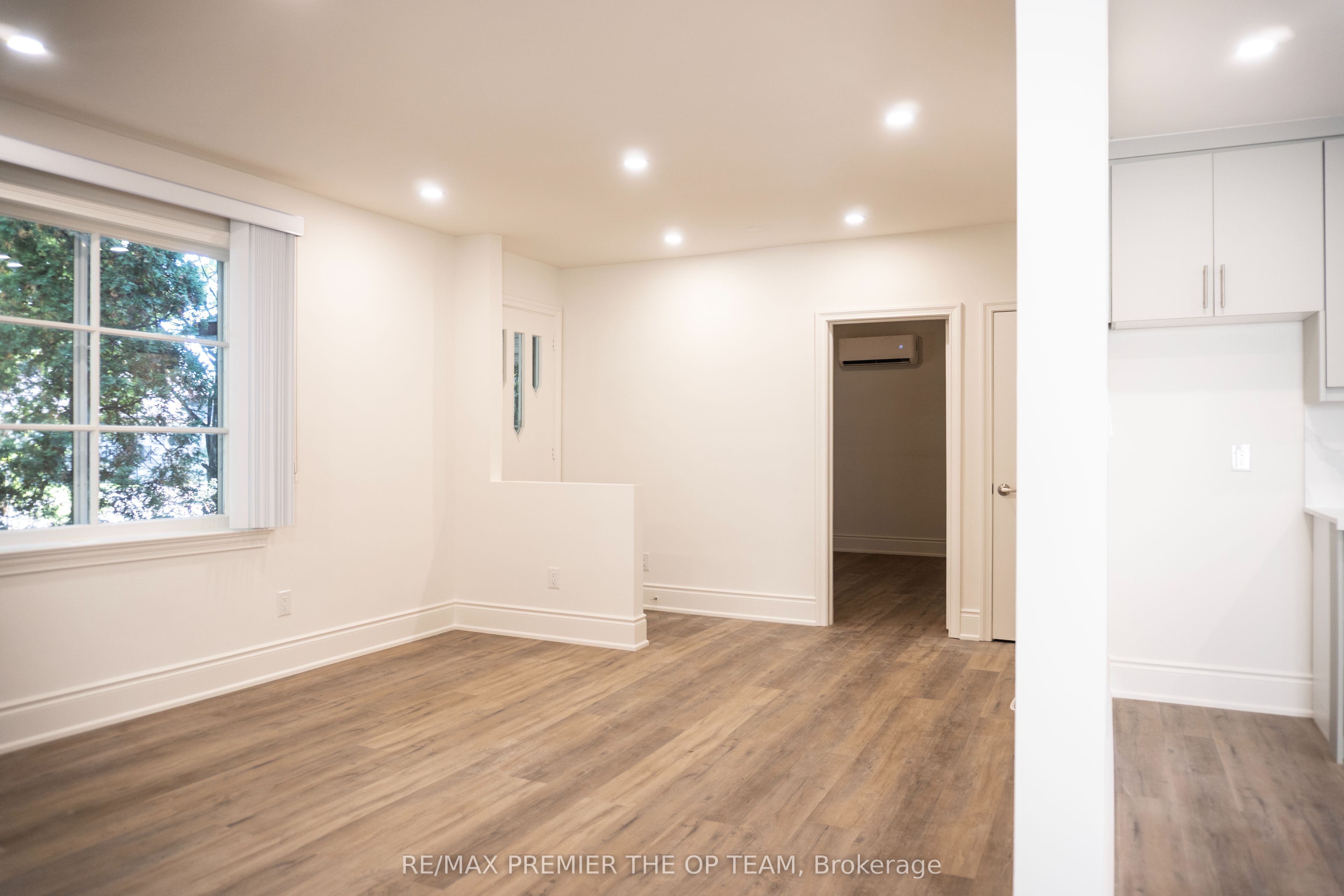 Additional image 5 of Upper-148 Martin Grove Road, Toronto, ON, M9B 4K9
