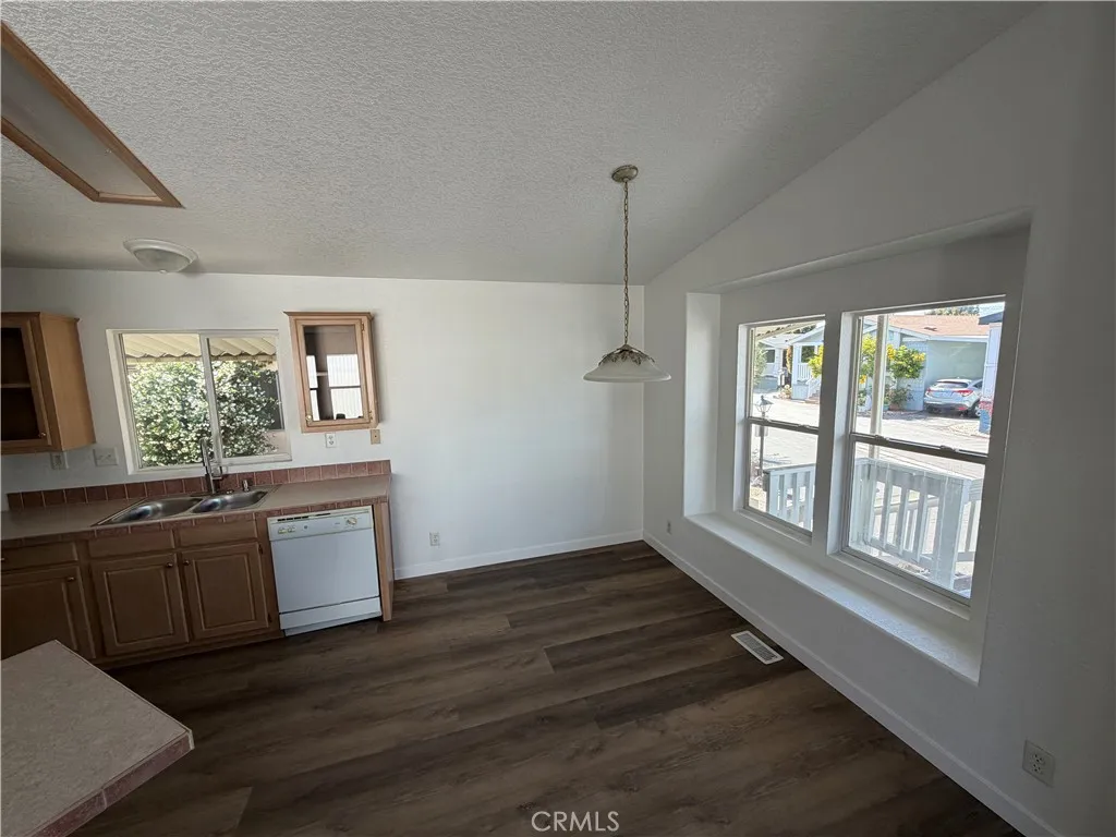 Additional image 17 of 10900 Sepulveda Unit 23, Mission Hills (San Fernando), CA 91345