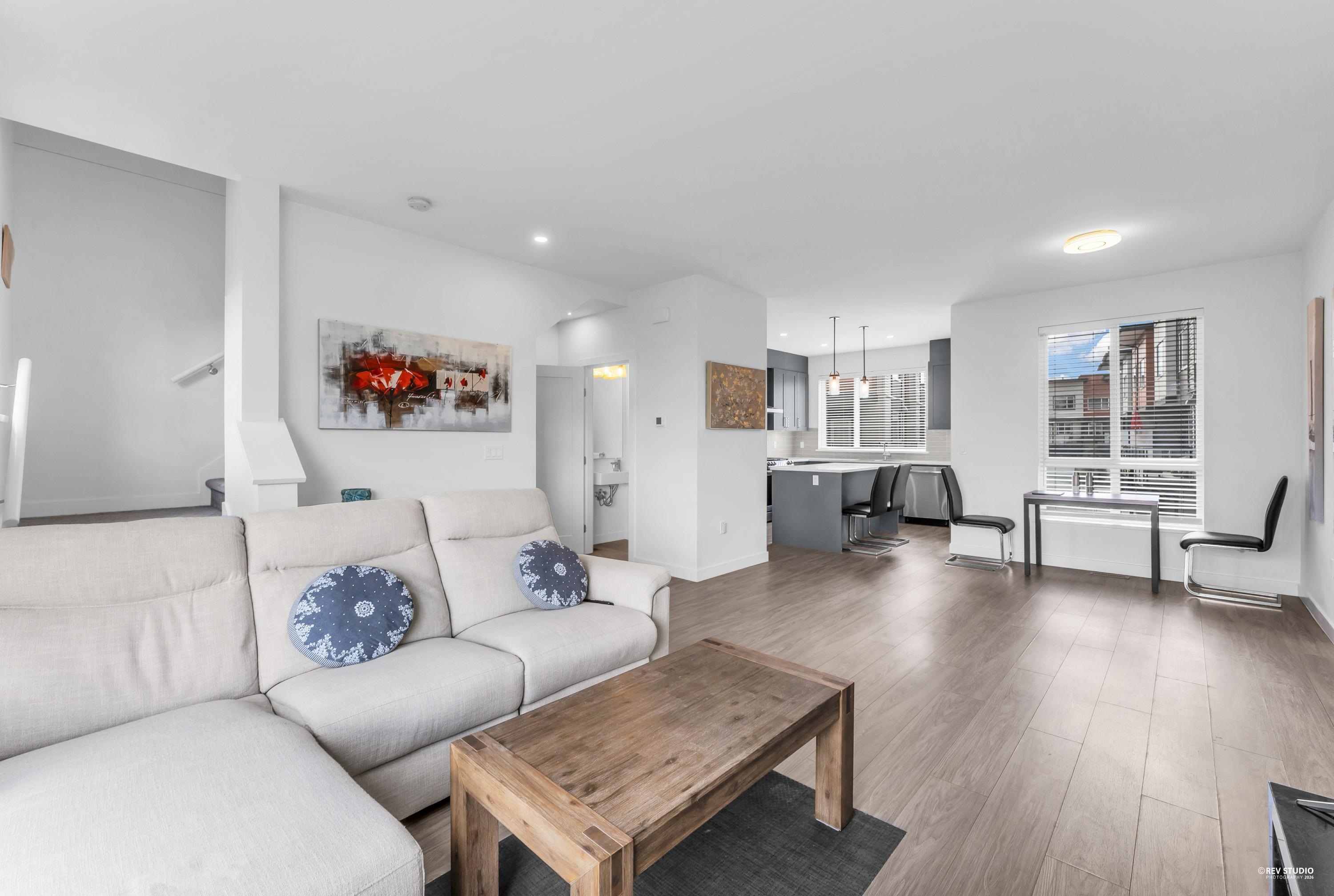 13-18887 72a Avenue, Surrey, BC, V4N 6W4