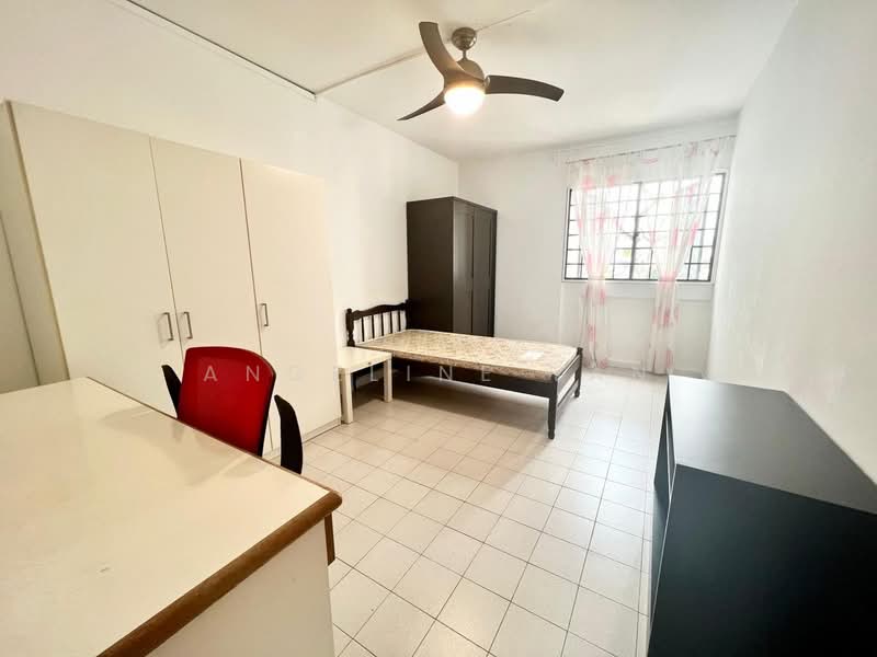 450 Tampines Street 42 photo 4