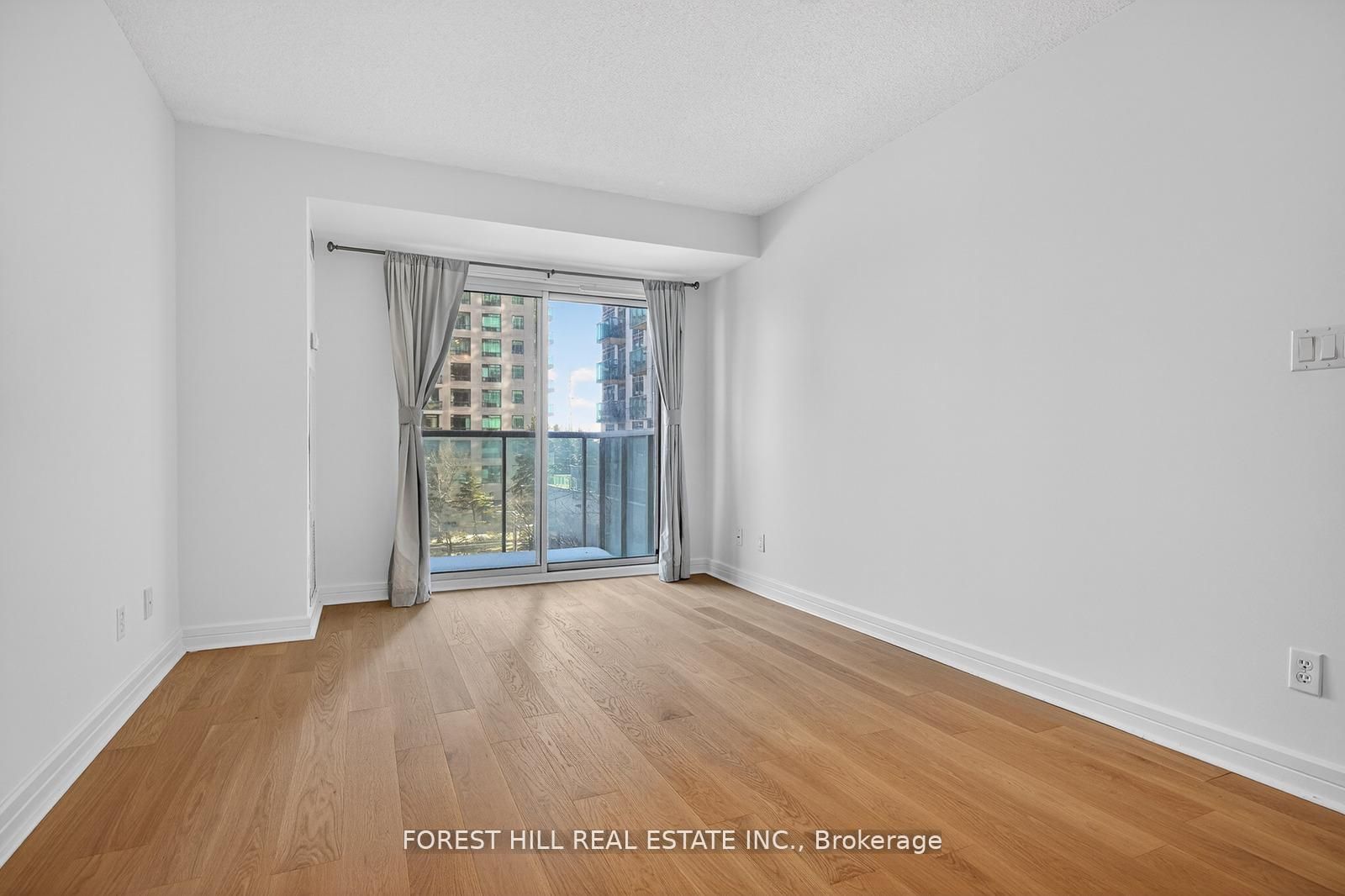 Additional image 3 of 304-16 Harrison Garden Boulevard, Toronto, ON, M2N 7J6