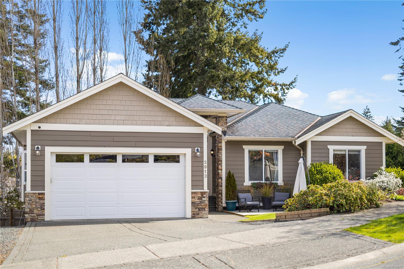 2913 Pacific View Terrace, Campbell River, BC, V9H 1V4 photo 2