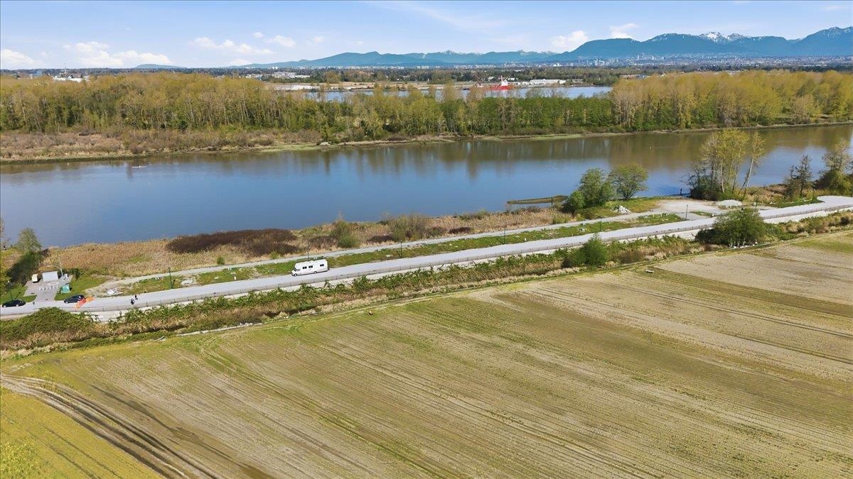 6345 River Road, Delta, BC, V4K 5E3