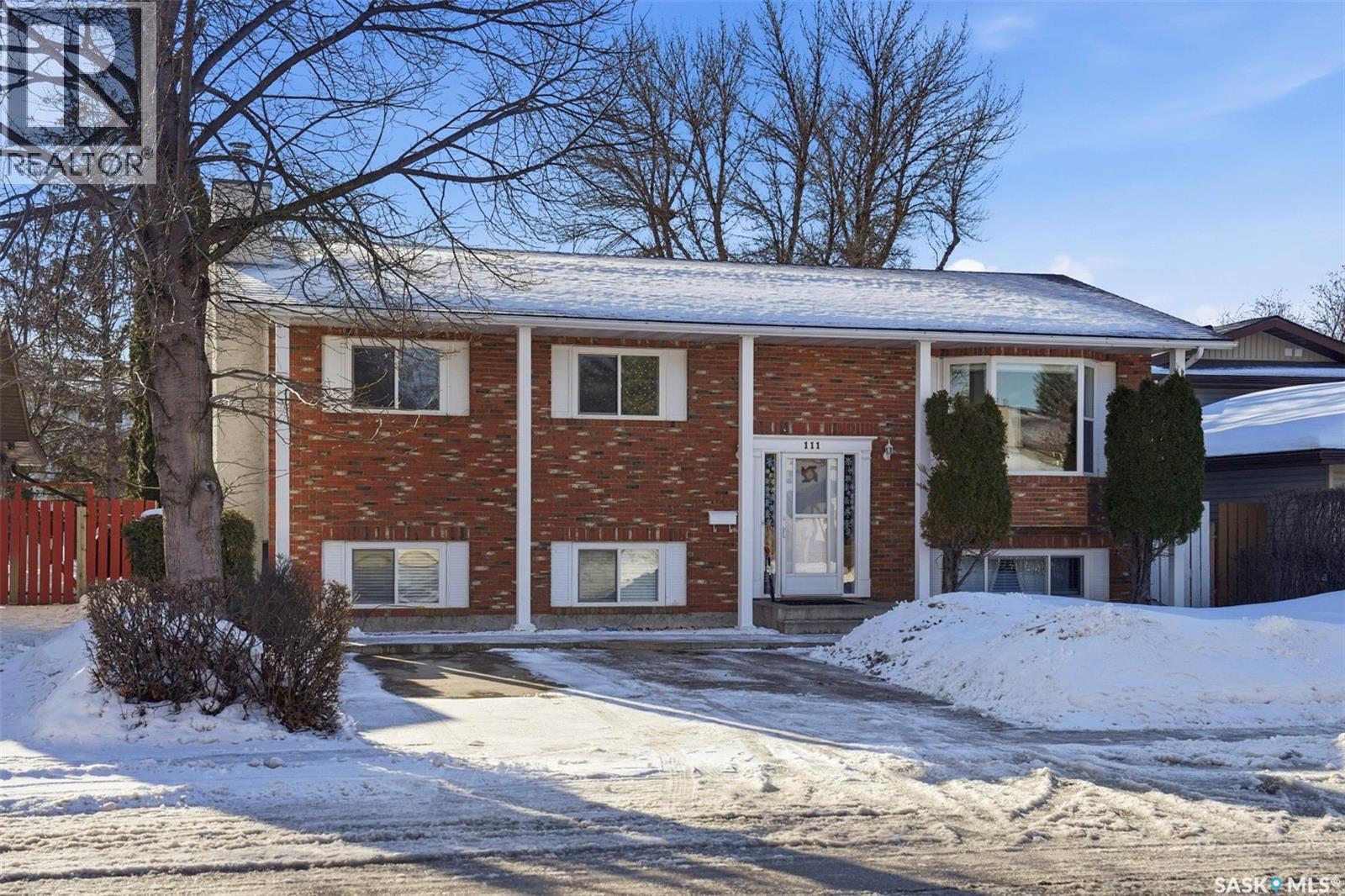 111 Gustin Crescent, Saskatoon, SK, S7H6H7