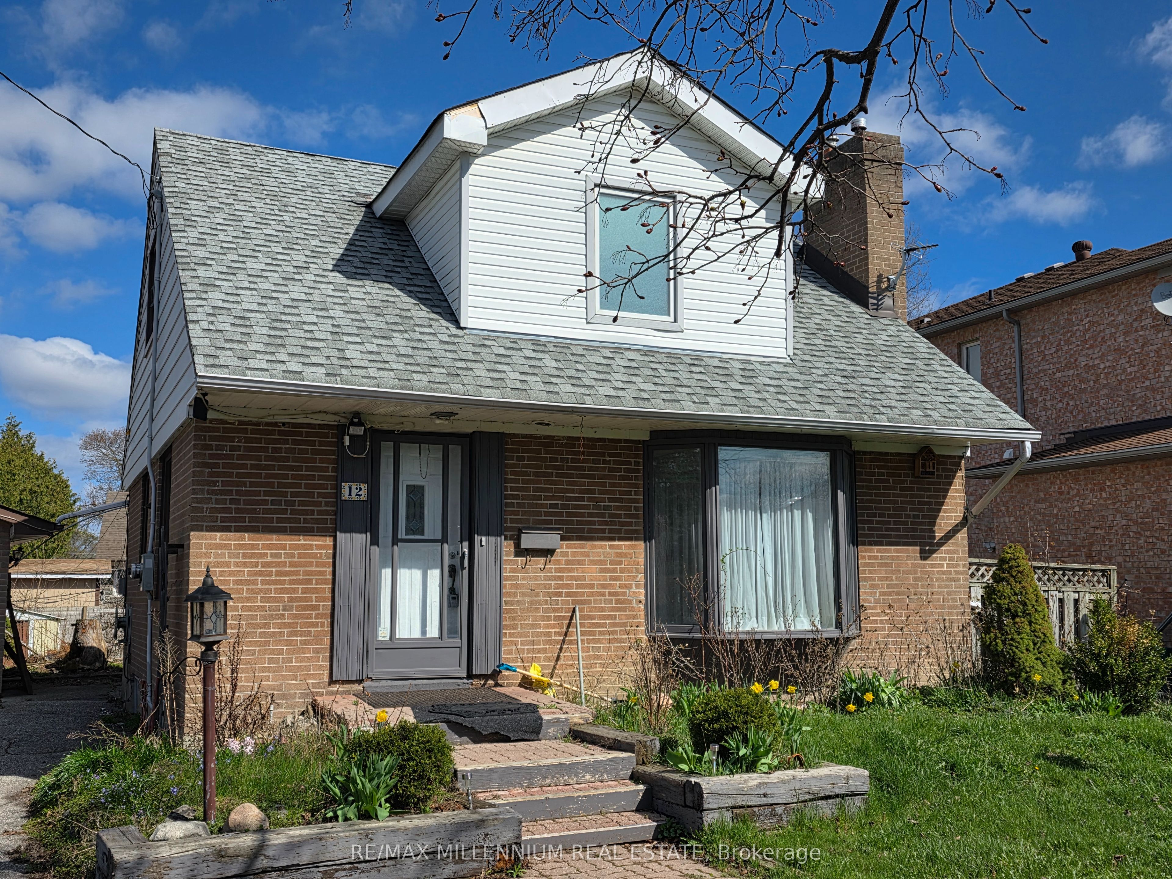 12 Todd Brook Drive, Toronto, ON, M9V 1R4