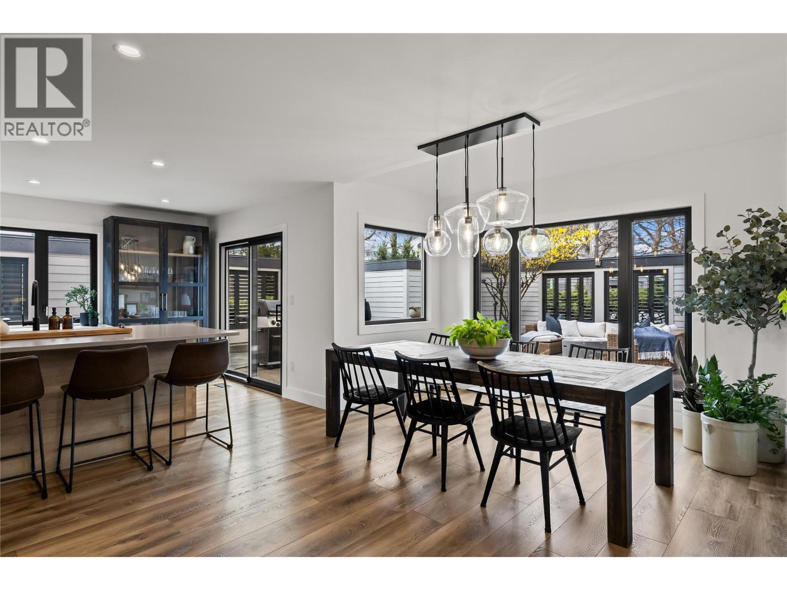 Additional image 3 of 2831 Abbott Street, Kelowna, BC, V1Y1G5