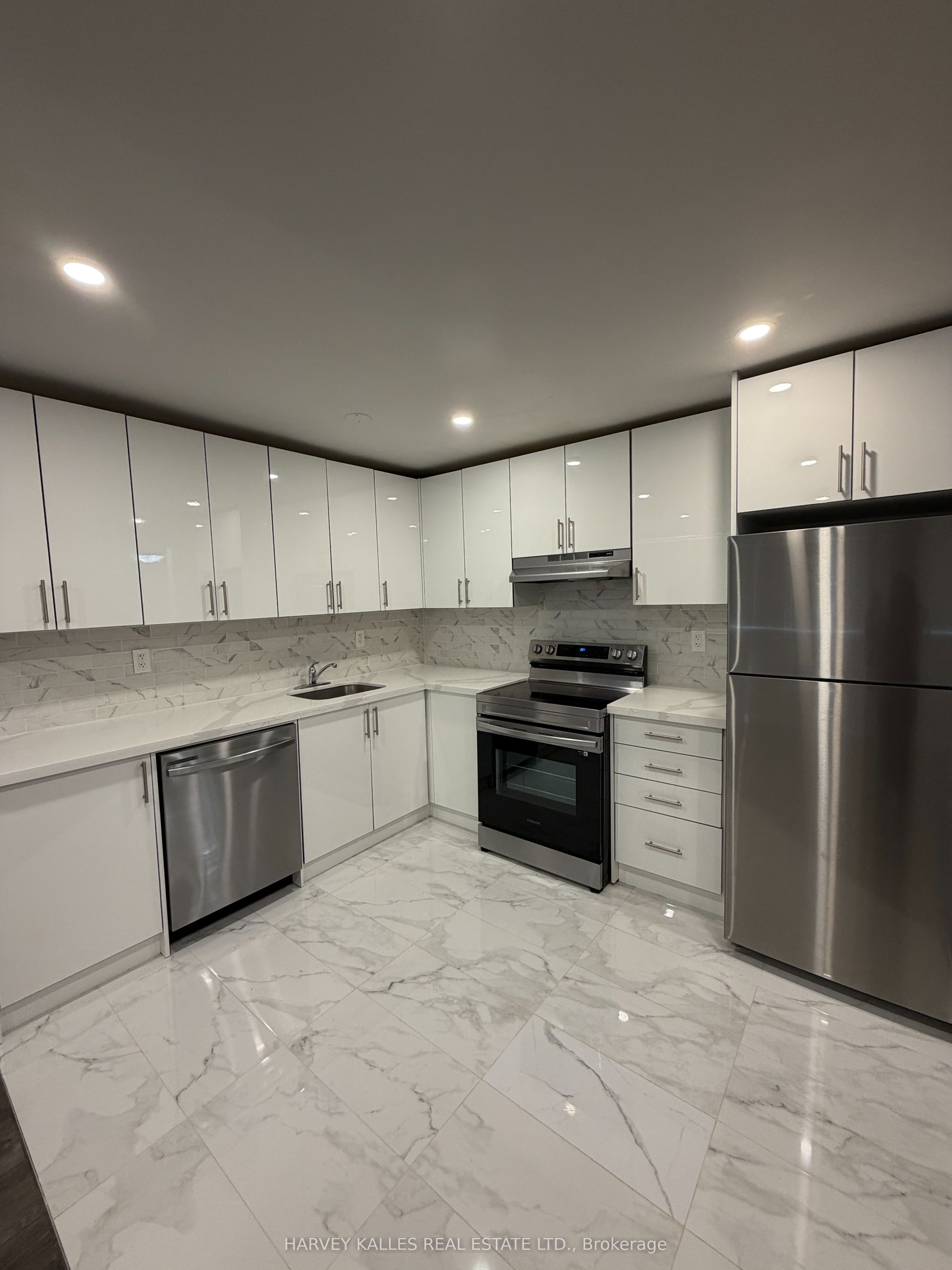101-180 Vaughan Road, Toronto, ON, M6C 2M3