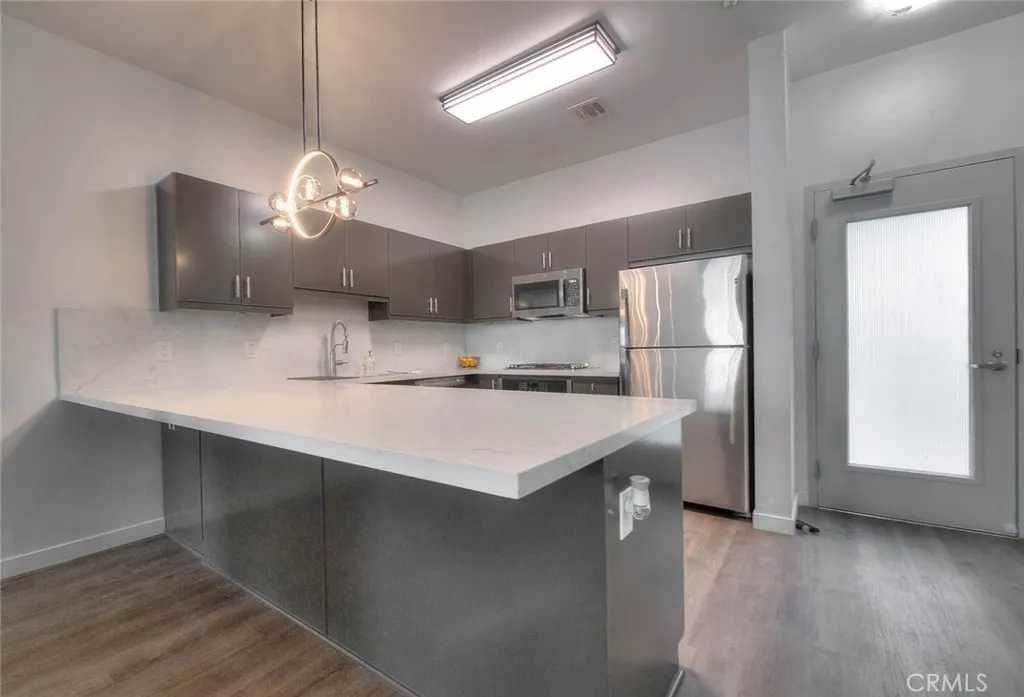 Additional image 4 of 435 W Center Street Promenade Unit 328, Anaheim, CA 92805