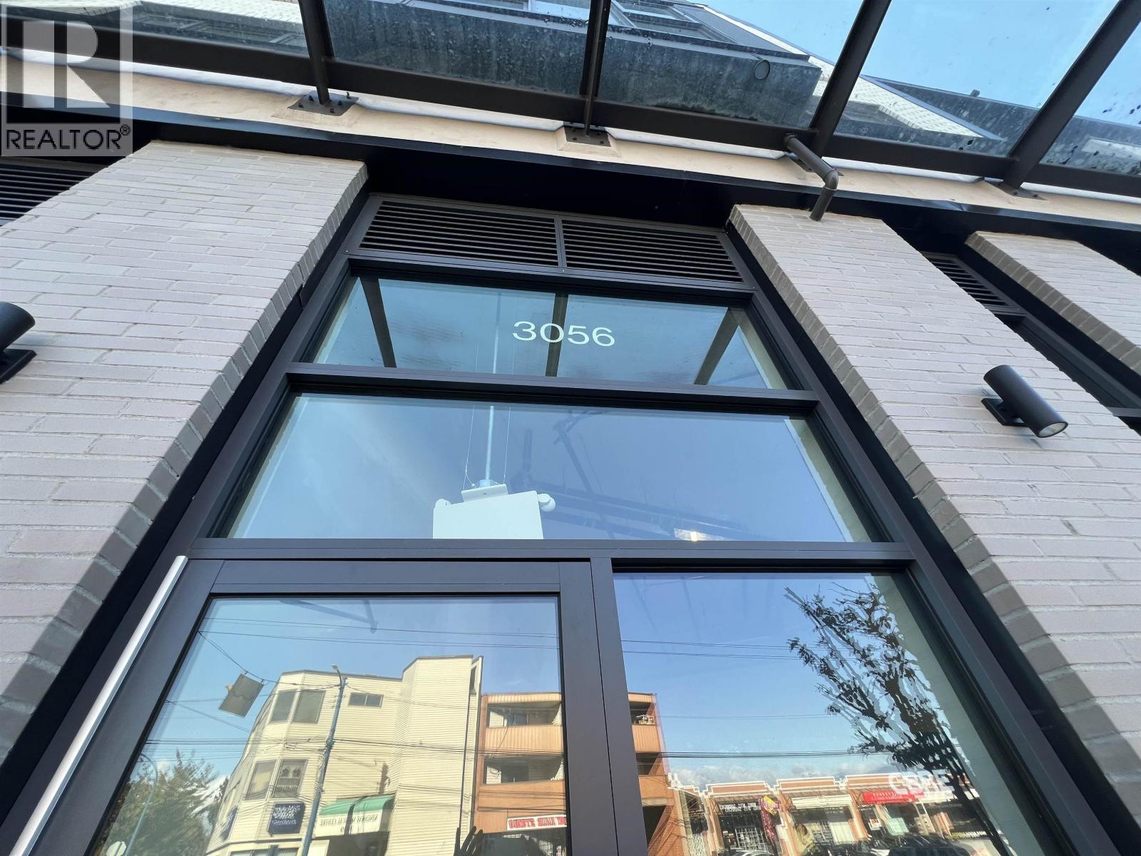 CRU 1-3-3068 Kingsway , Vancouver, BC, V5R5J7
