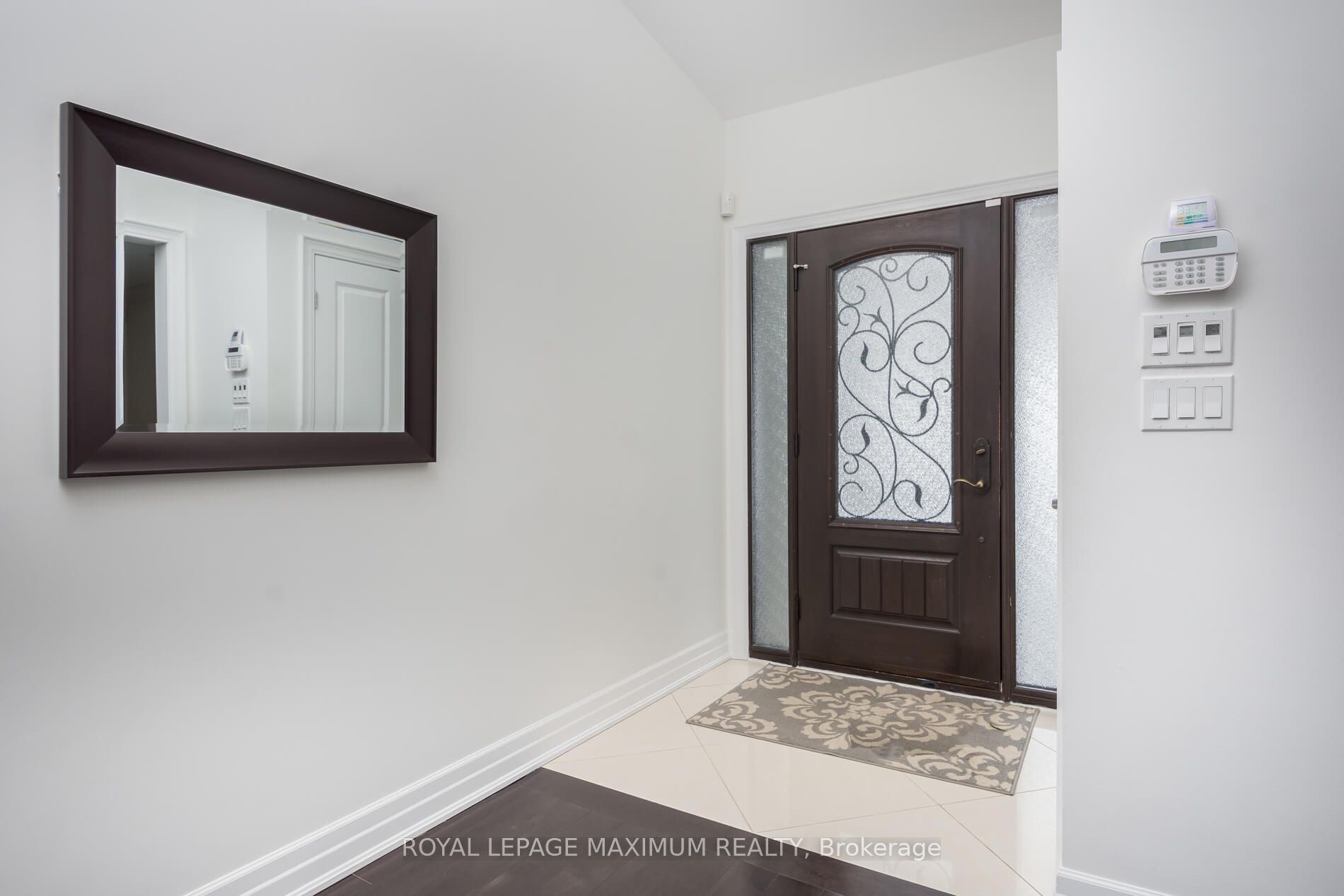 55 Ashmount Crescent, Toronto, ON, M9R 1C9 photo 4