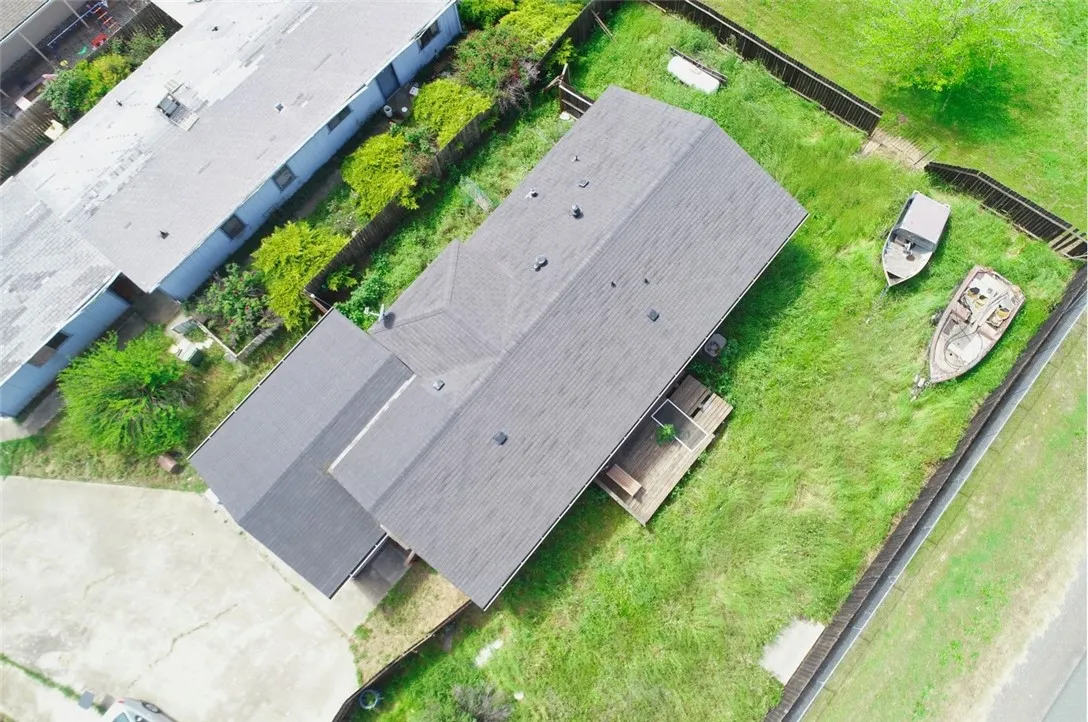 Additional image 43 of 13911 Hickory Cir, Clearlake Oaks, CA 95423