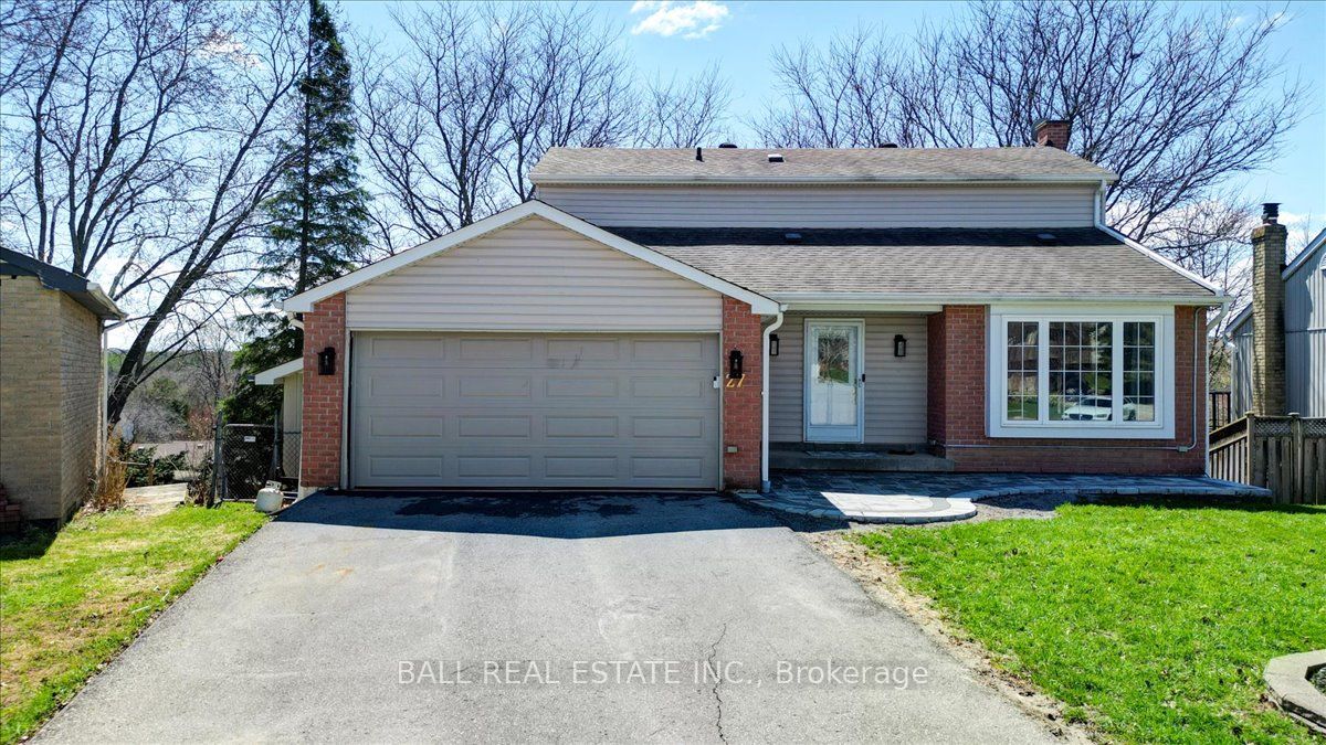 27 Blackstone Court, East Gwillimbury, ON, L9N 1C2