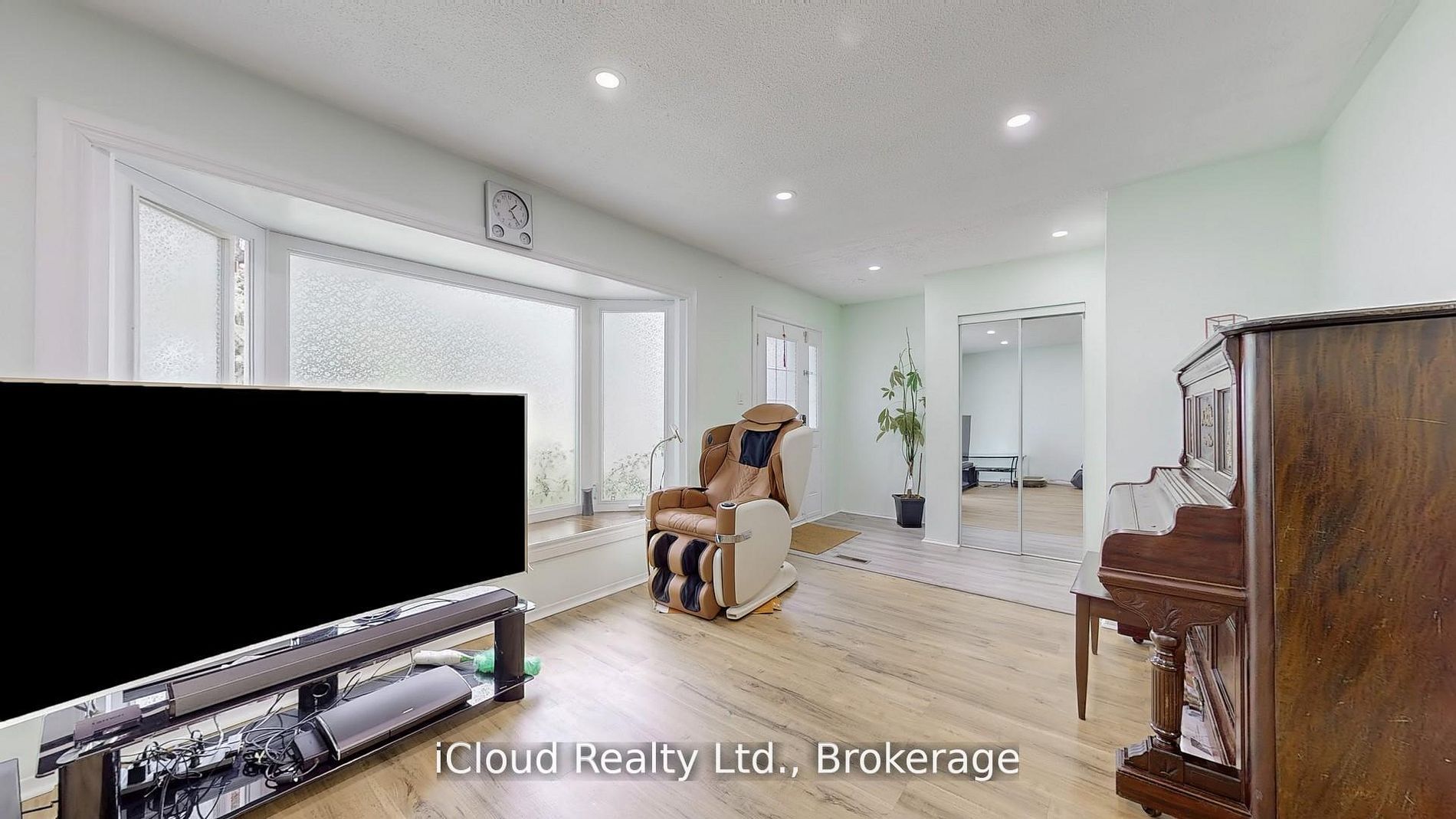 Additional image 4 of 19 Flamingo Crescent, Brampton, ON, L6T 2G4