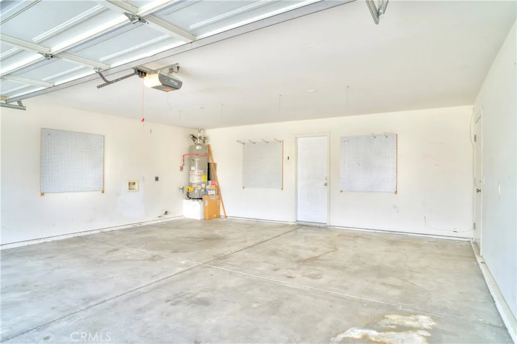Additional image 53 of 6627 Smoketree Ave, 29 Palms, CA 92277