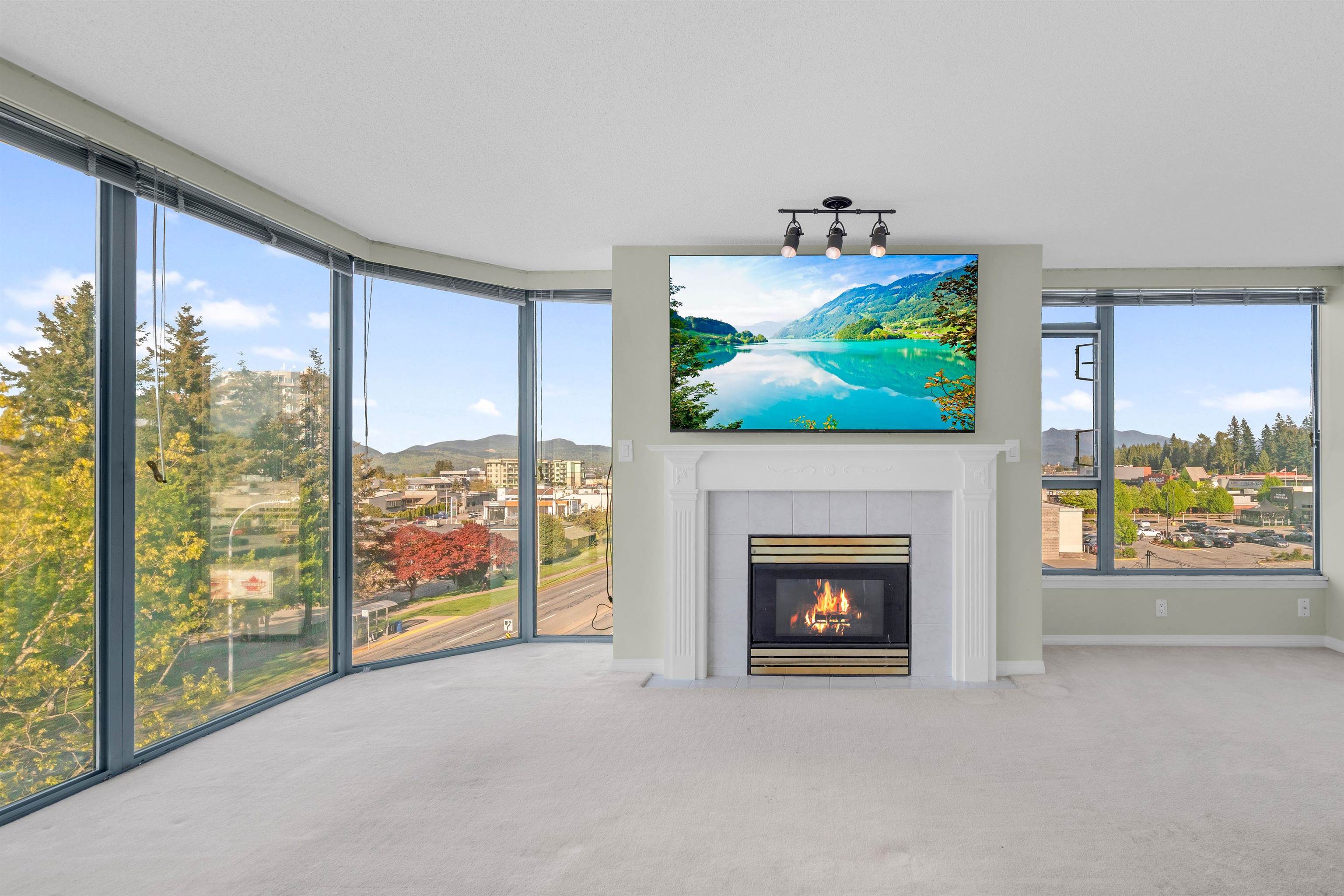 Additional image 2 of 502-32330 South Fraser Way, Abbotsford, BC, V2T 1X1