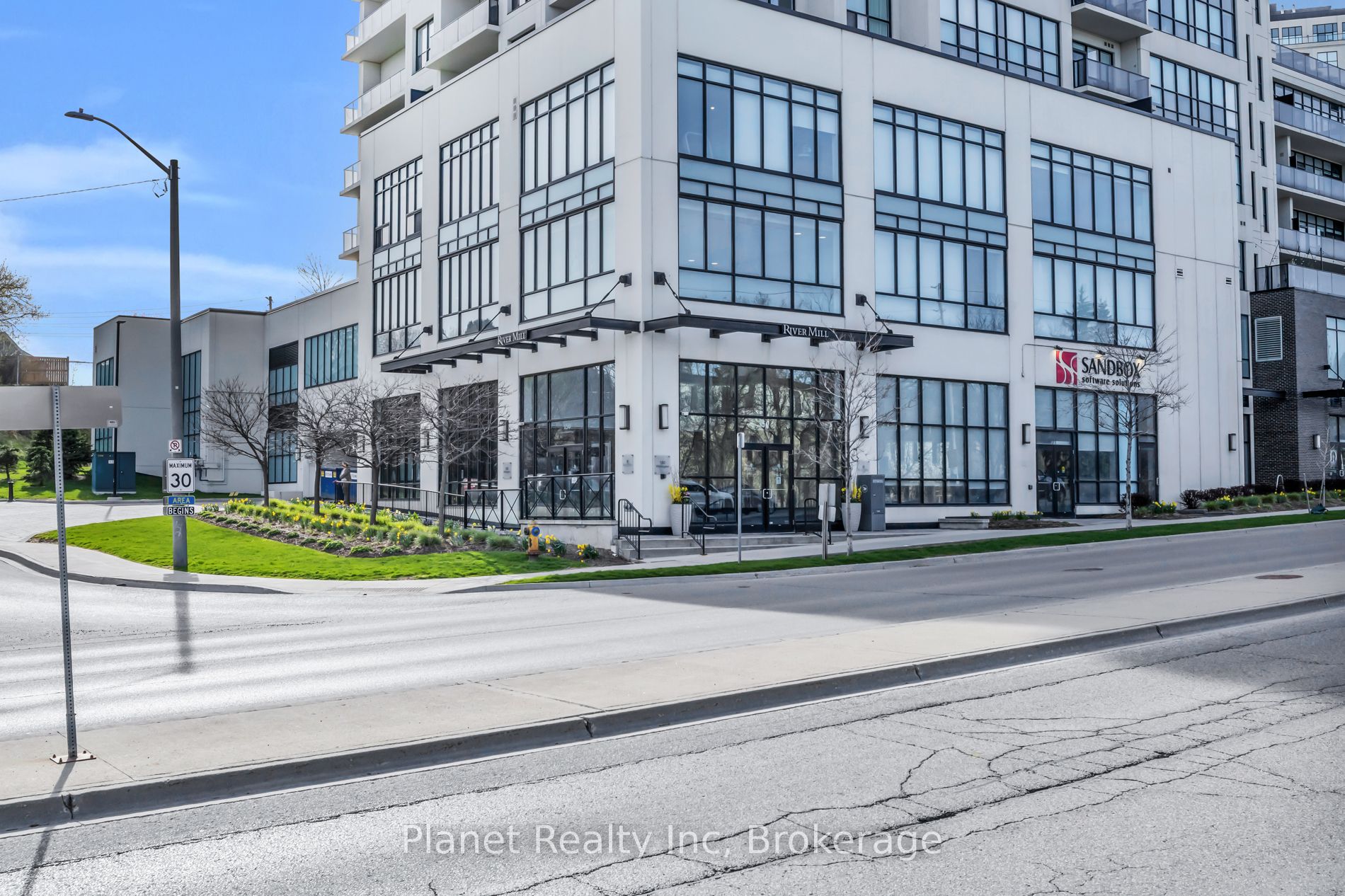 409-150 Wellington Street E, Guelph, ON, N1H 0B5 photo 2