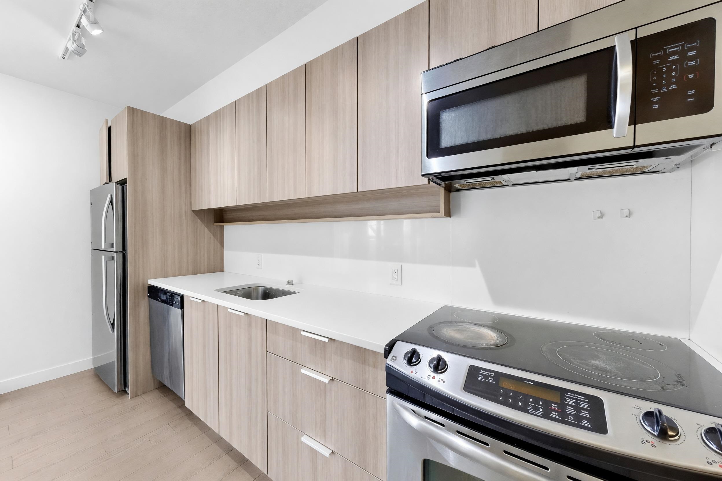 Additional image 3 of 2709-13308 Central Avenue, Surrey, BC, V3T 0M4