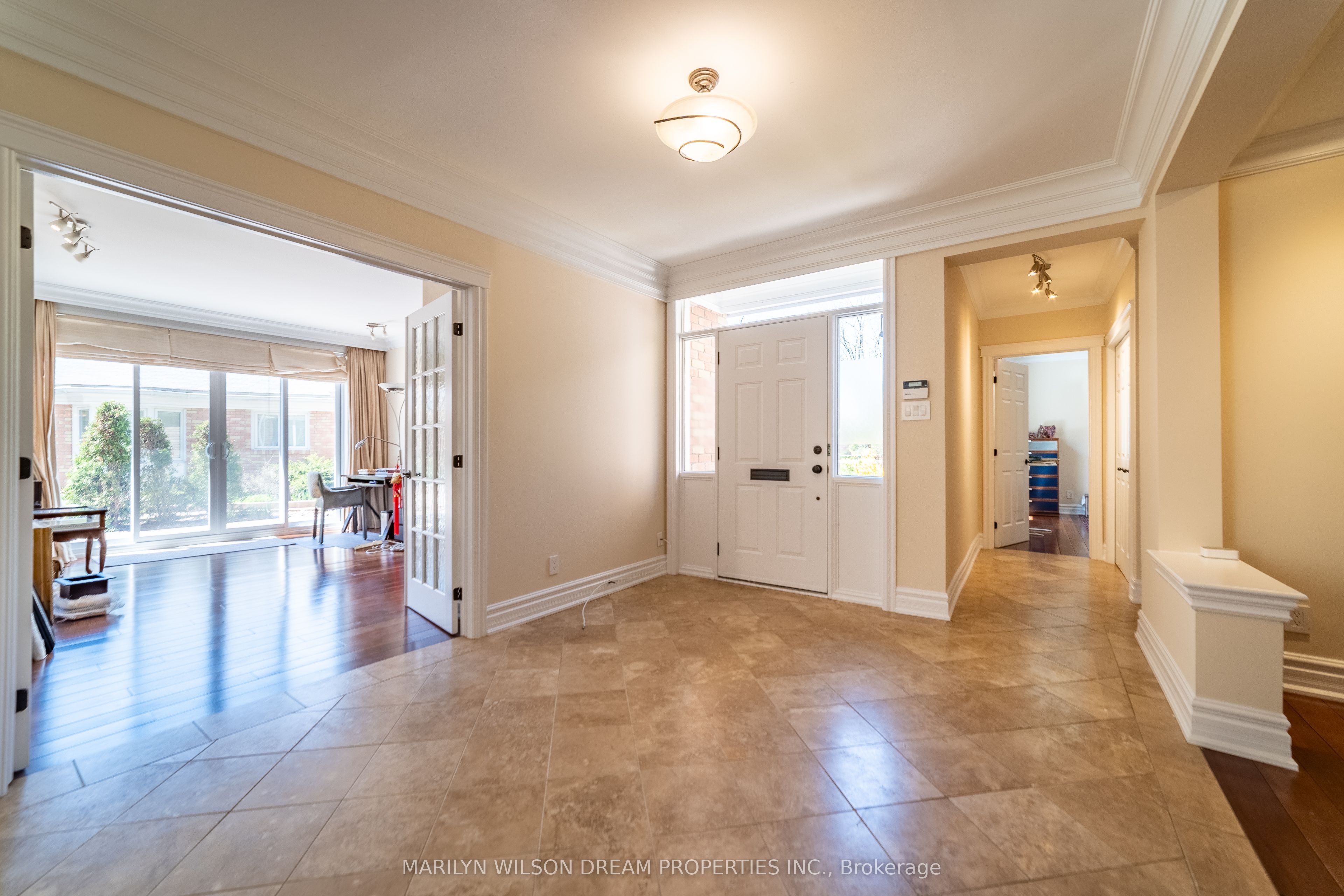 Additional image 2 of 7-65 Whitemarl Drive, Ottawa, ON, K1L 8J9