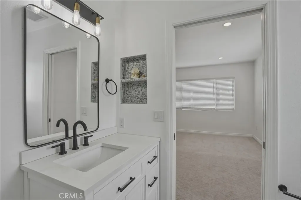Additional image 55 of 8839 Cedros Avenue Unit 3, Panorama City, CA 91402