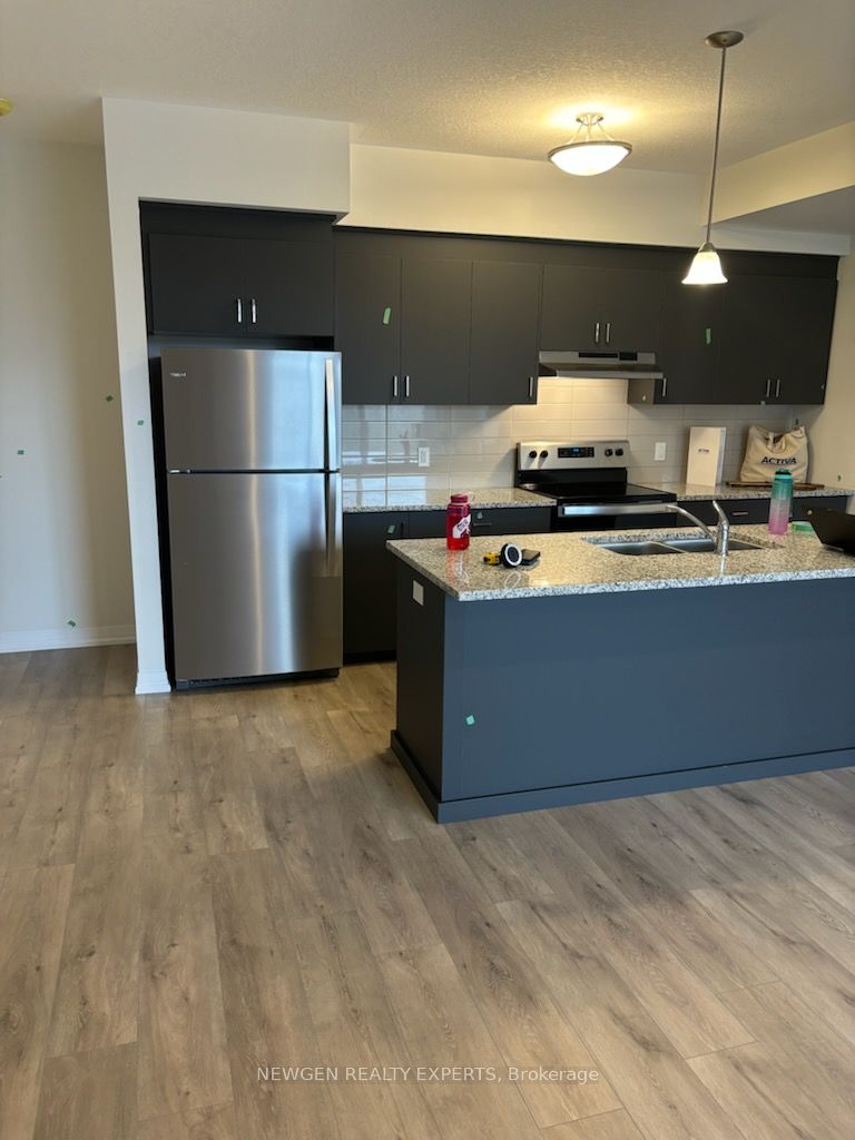 E018-261 Woodbine Ave Avenue, Kitchener, ON, N2R 0S7