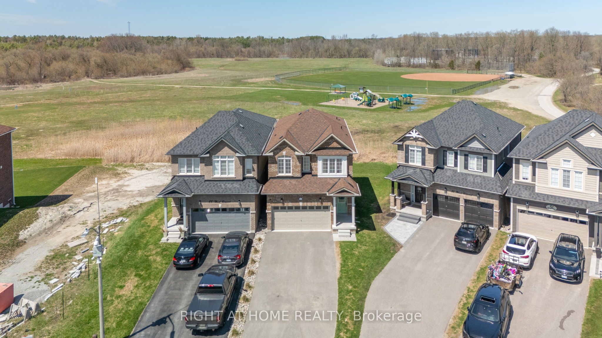 Additional image 4 of 68 Wood Crescent, Essa, ON, L3W 0M5