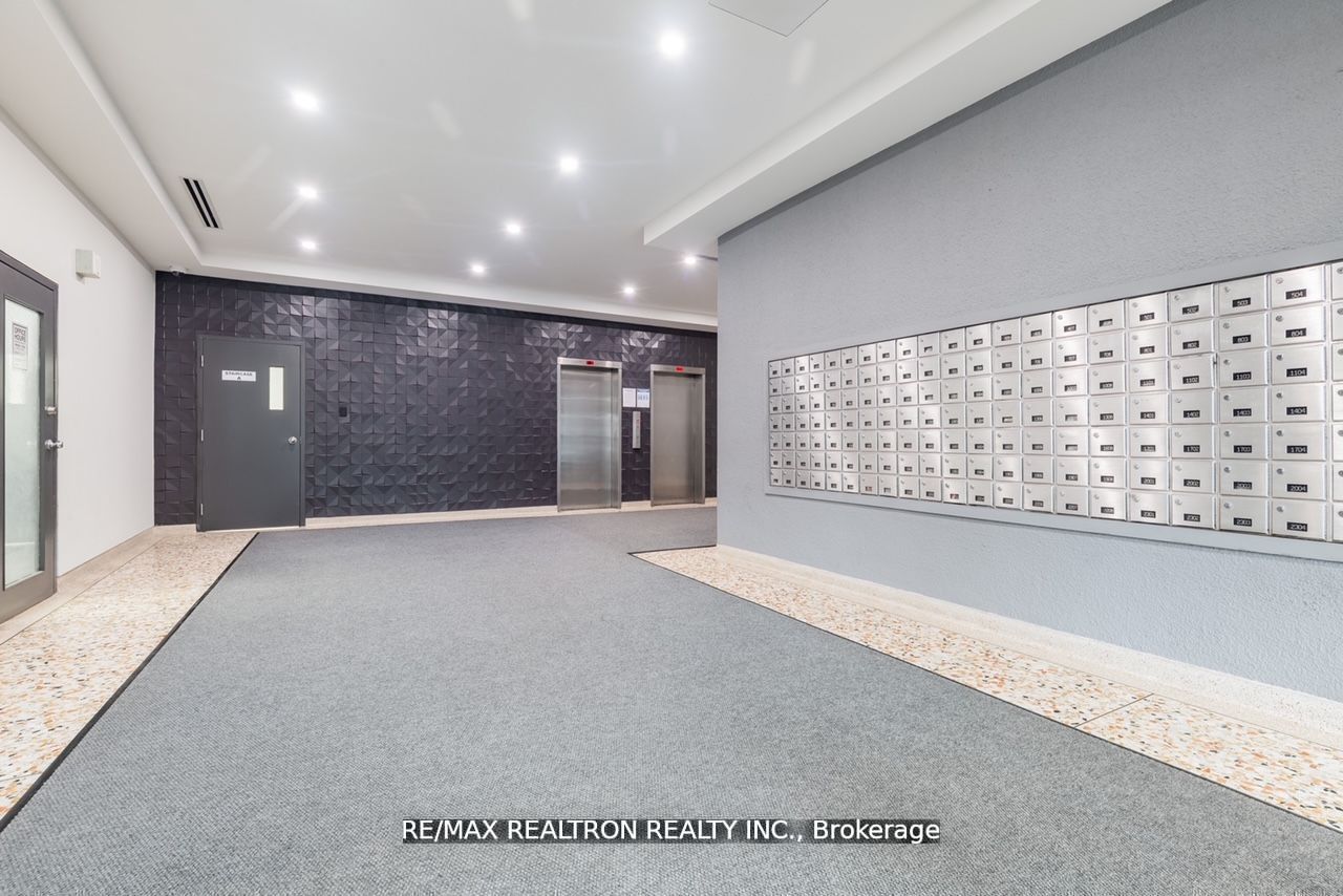 Additional image 2 of 1602-21 Vaughan Road, Toronto, ON, M6G 2N2