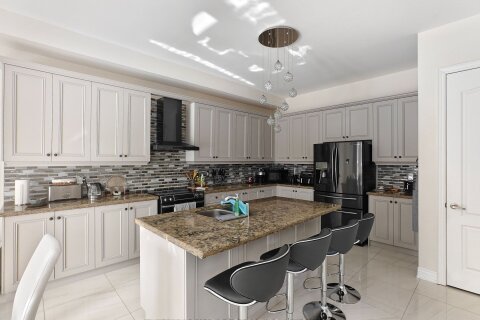 Additional image 8 of 853 Harry Douglas Street, Newmarket, ON, L3X 0K3