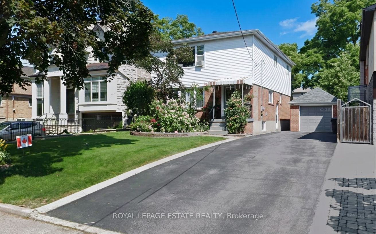 Upper-212 Byng Avenue, Toronto, ON, M2N 4L1