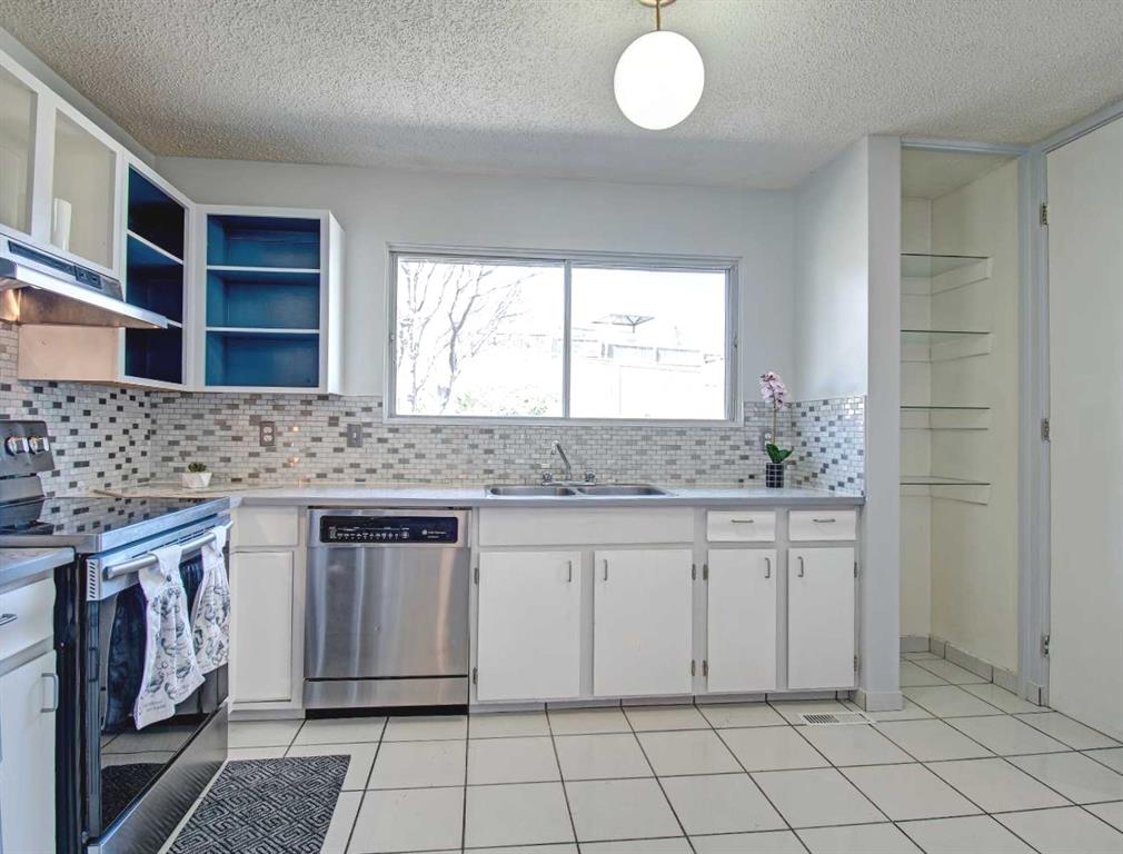 Additional image 6 of 6307 Thornaby Way NW, Calgary, AB, T2K 5K8