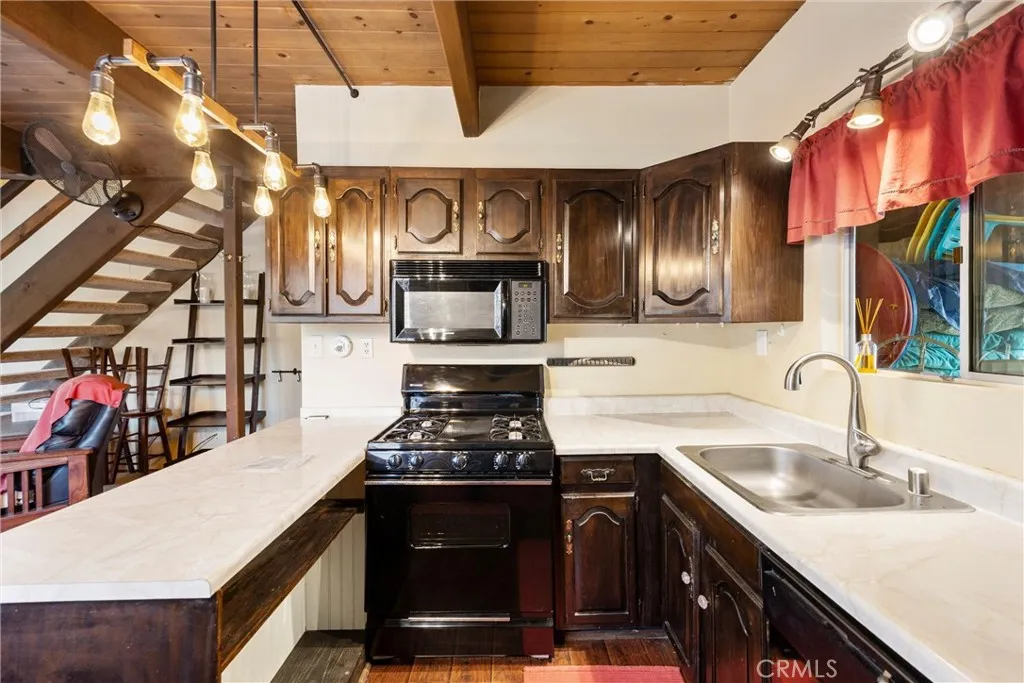 Additional image 17 of 32826 Truman Ln, Running Springs, CA 92382
