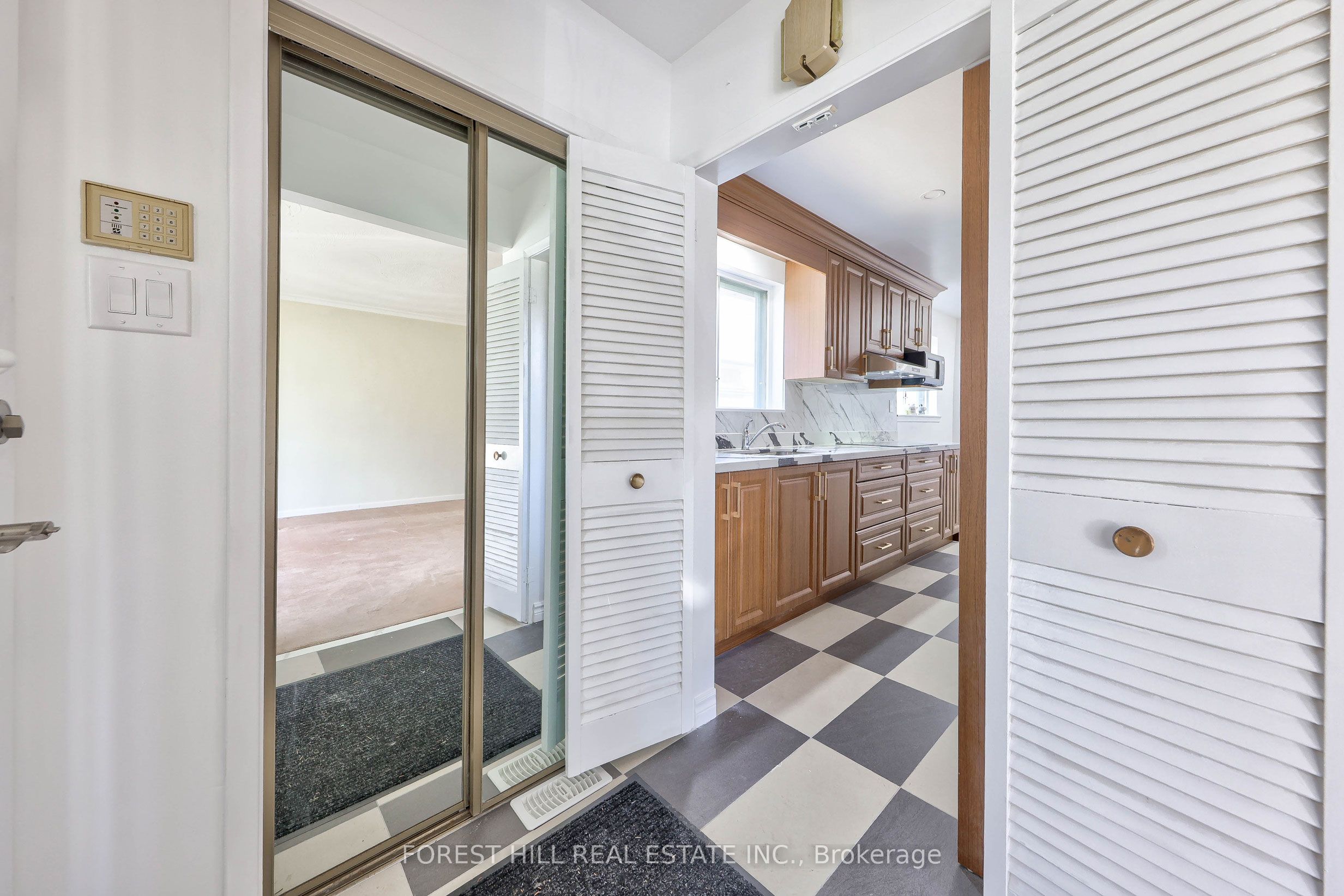 Additional image 4 of 63 Hopperton Drive, Toronto, ON, M2L 2S7