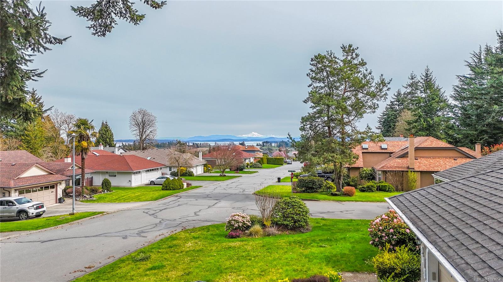 Additional image 3 of 2431 Wilcox Terrace, Central Saanich, BC, V8Z 5R7
