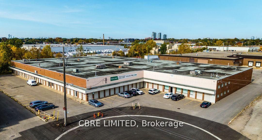1-82 Akron Road, Toronto, ON, M8W 1T2
