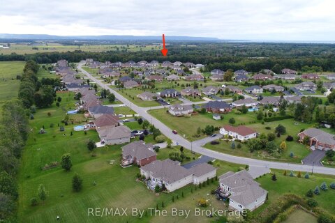Additional image 8 of 10 Basswood Drive, Wasaga Beach, ON, L9Z 0A9