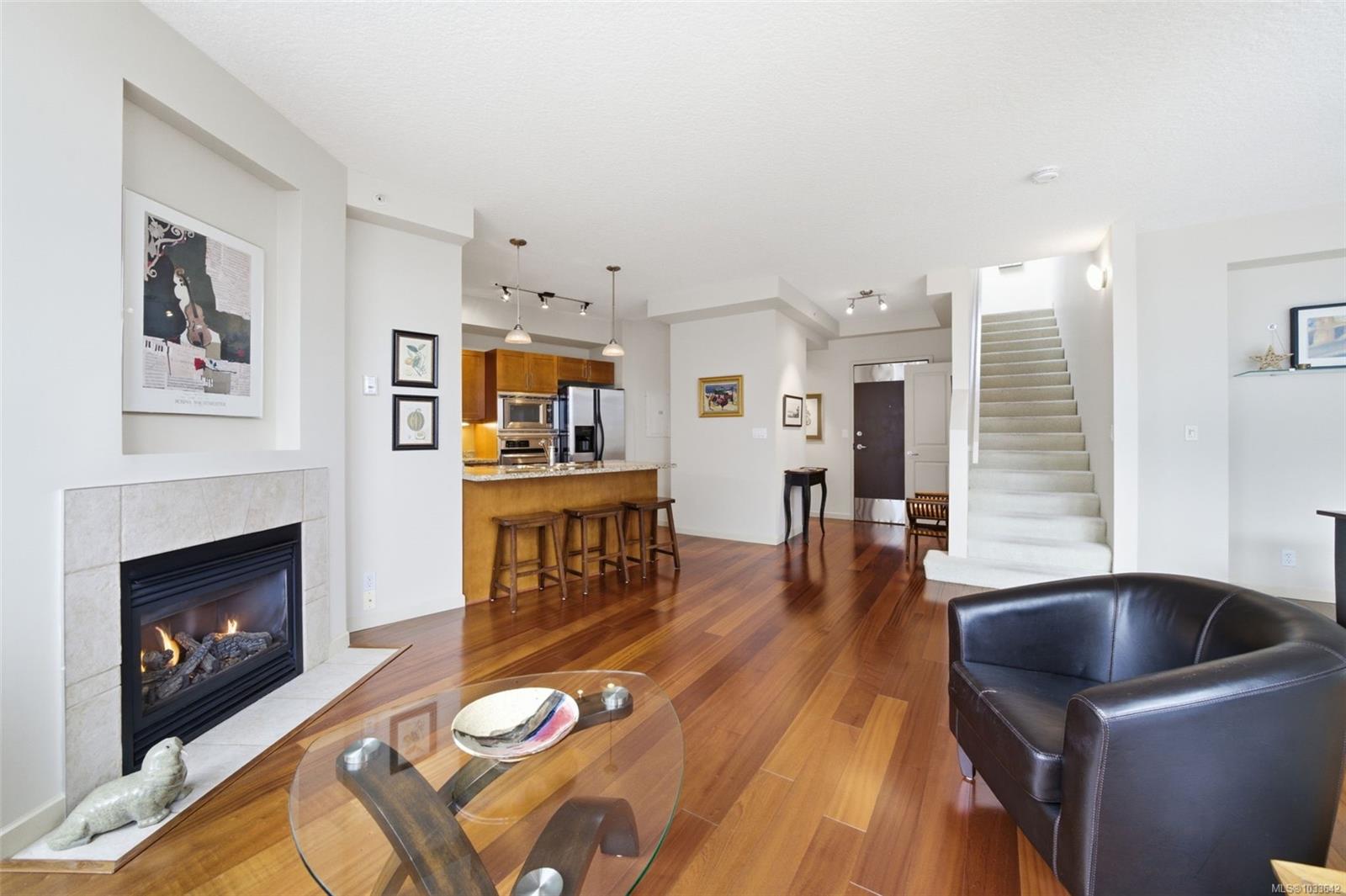 Additional image 4 of 609-827 Fairfield Road, Victoria, BC, V8V 5B2