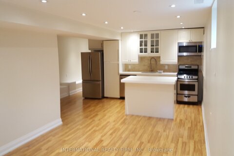 Additional image 8 of Lower-24 Duggan Avenue, Toronto, ON, M4V 1Y2