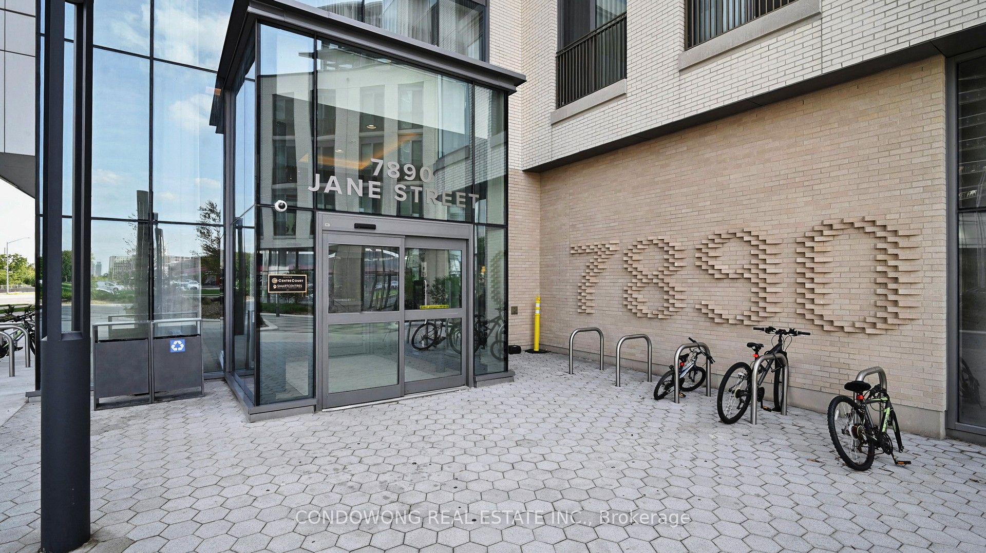 1112-7890 Jane Street, Vaughan, ON, L4K 0K9