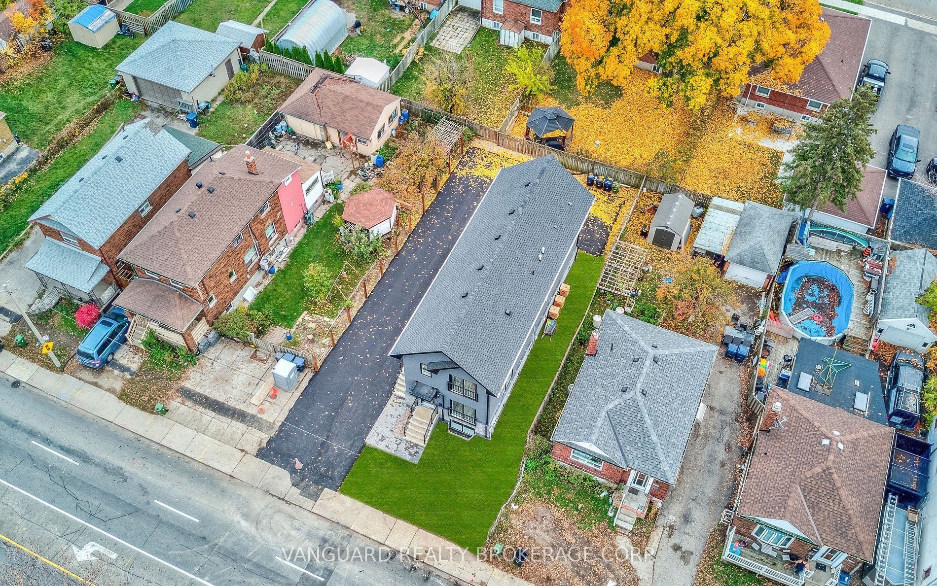 Additional image 2 of 1937 Lawrence Avenue W, Toronto, ON, M9N 1G8