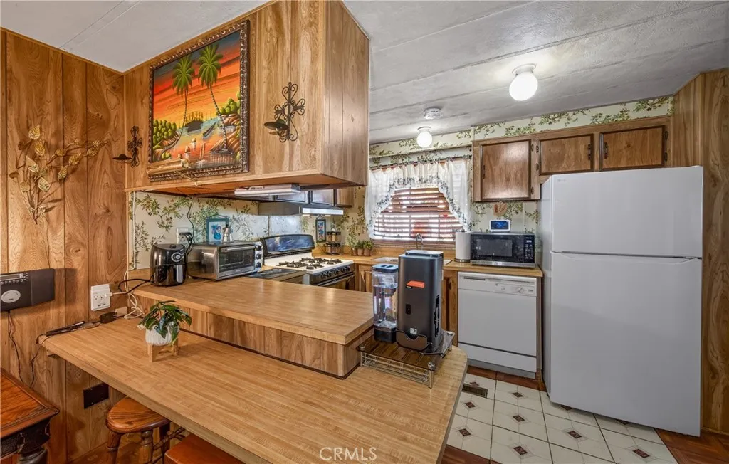 Additional image 47 of 13393 Mariposa Road Unit 78, Victorville, CA 92392
