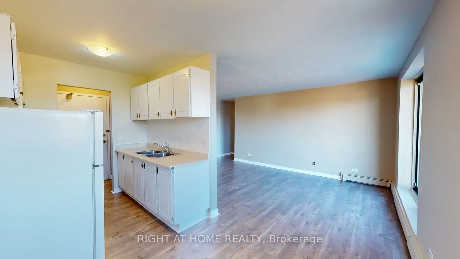 805-125 Forest Avenue, Hamilton, ON, L8N 1X7 photo 5