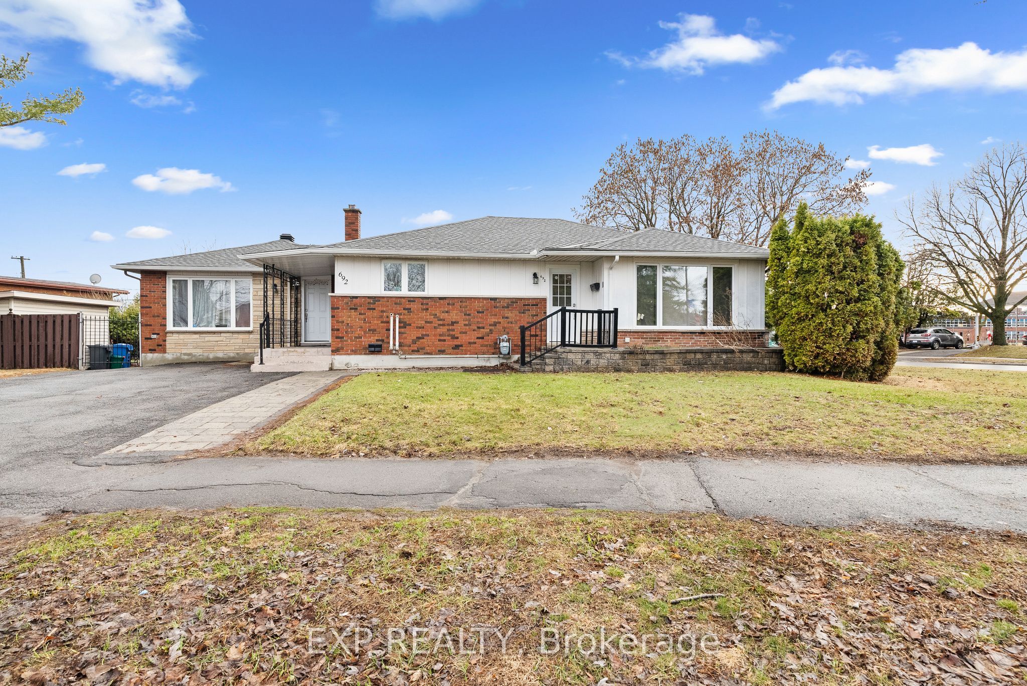 692 Claude Street, Ottawa, ON, K1K 2S2