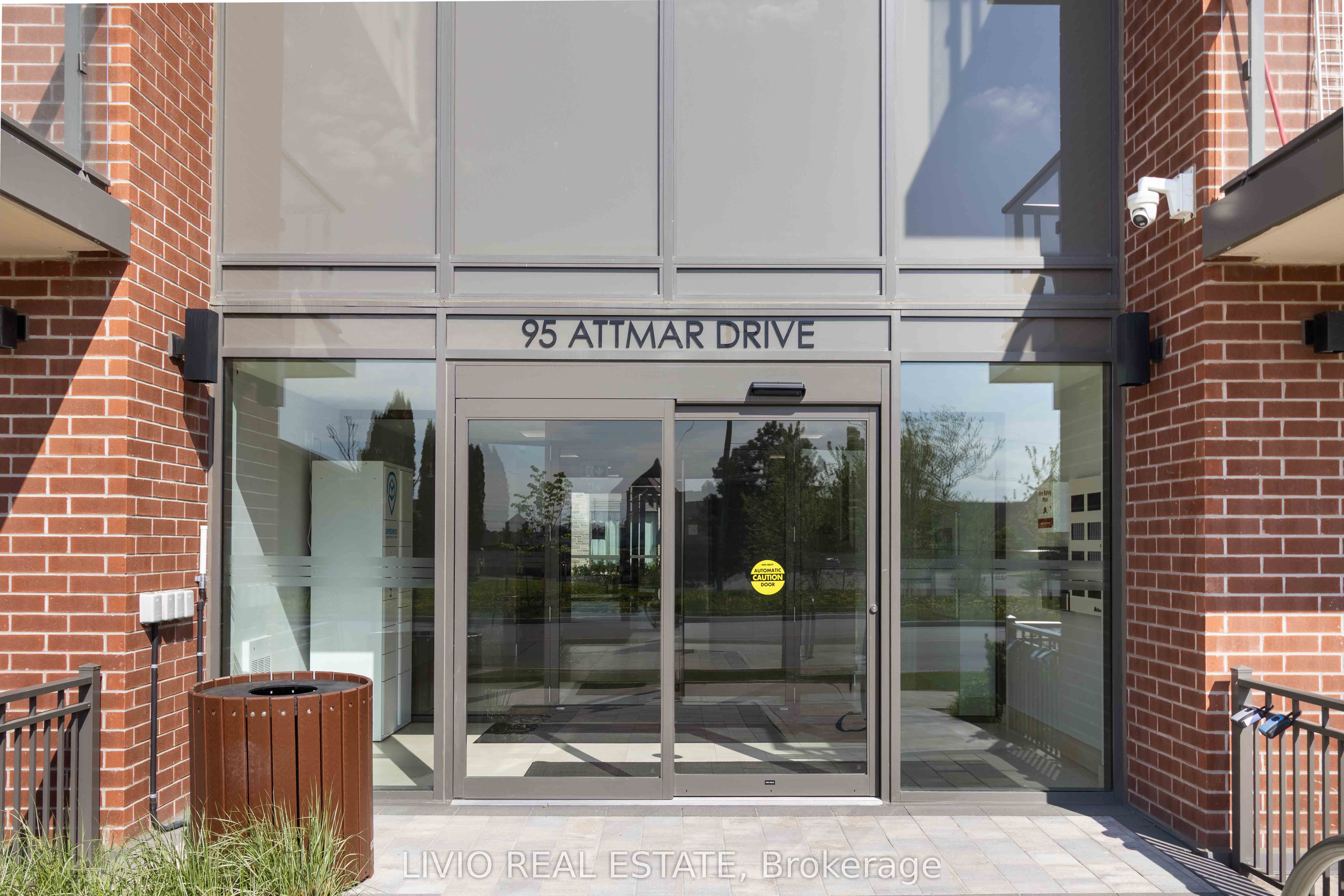 Additional image 4 of 206-95 Attmar Drive, Brampton, ON, L6P 0Y6
