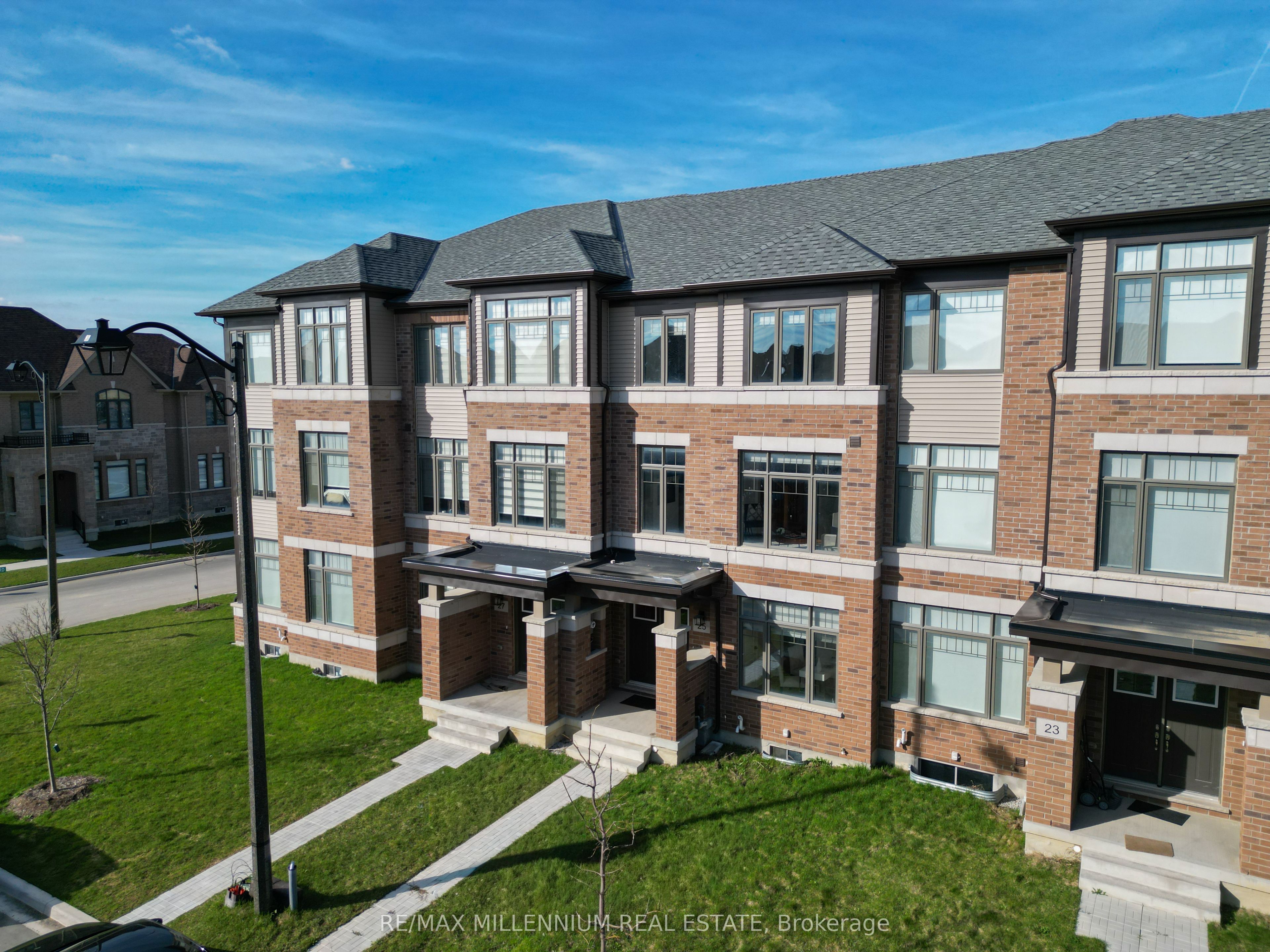 25 Lipscott Drive, Caledon, ON, L7C 4J7