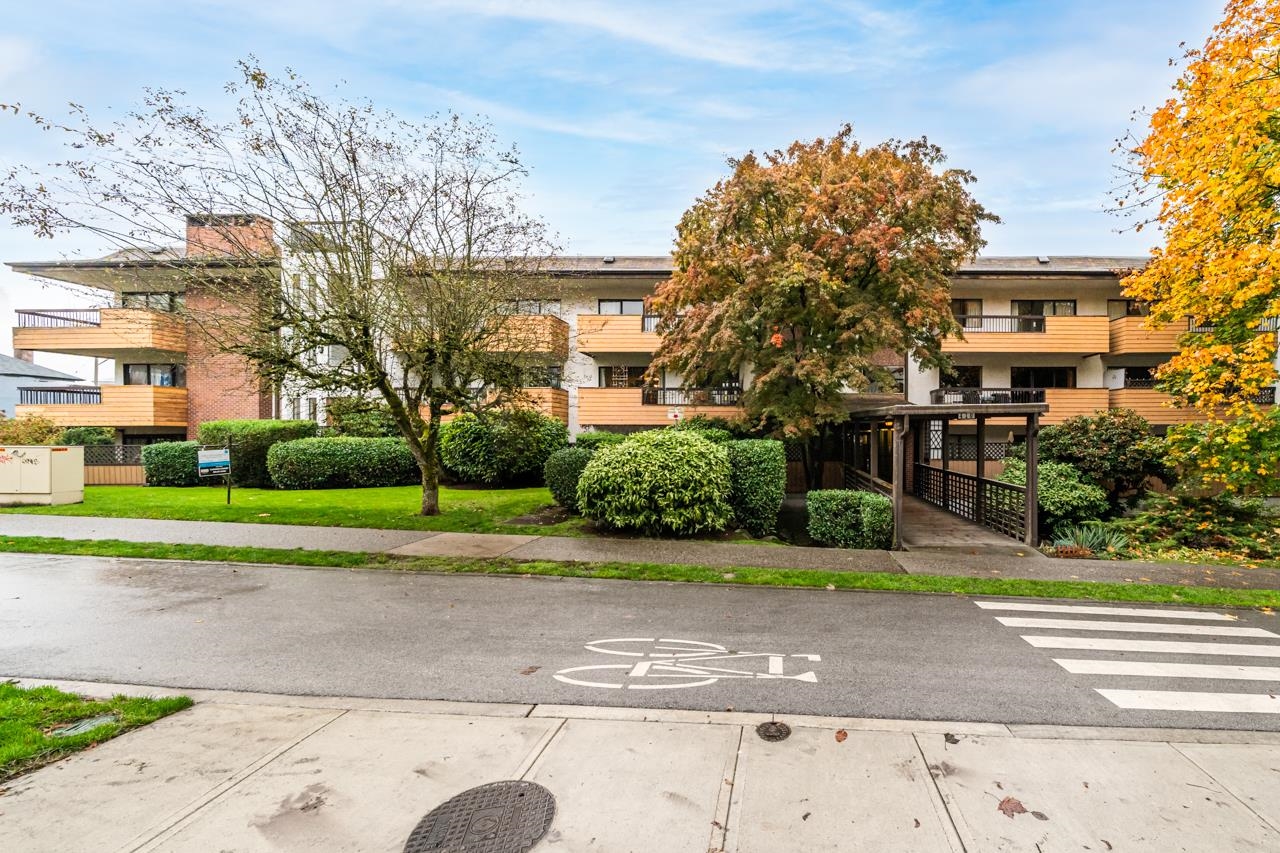 202-410 Agnes Street, New Westminster, BC, V3L 1G1