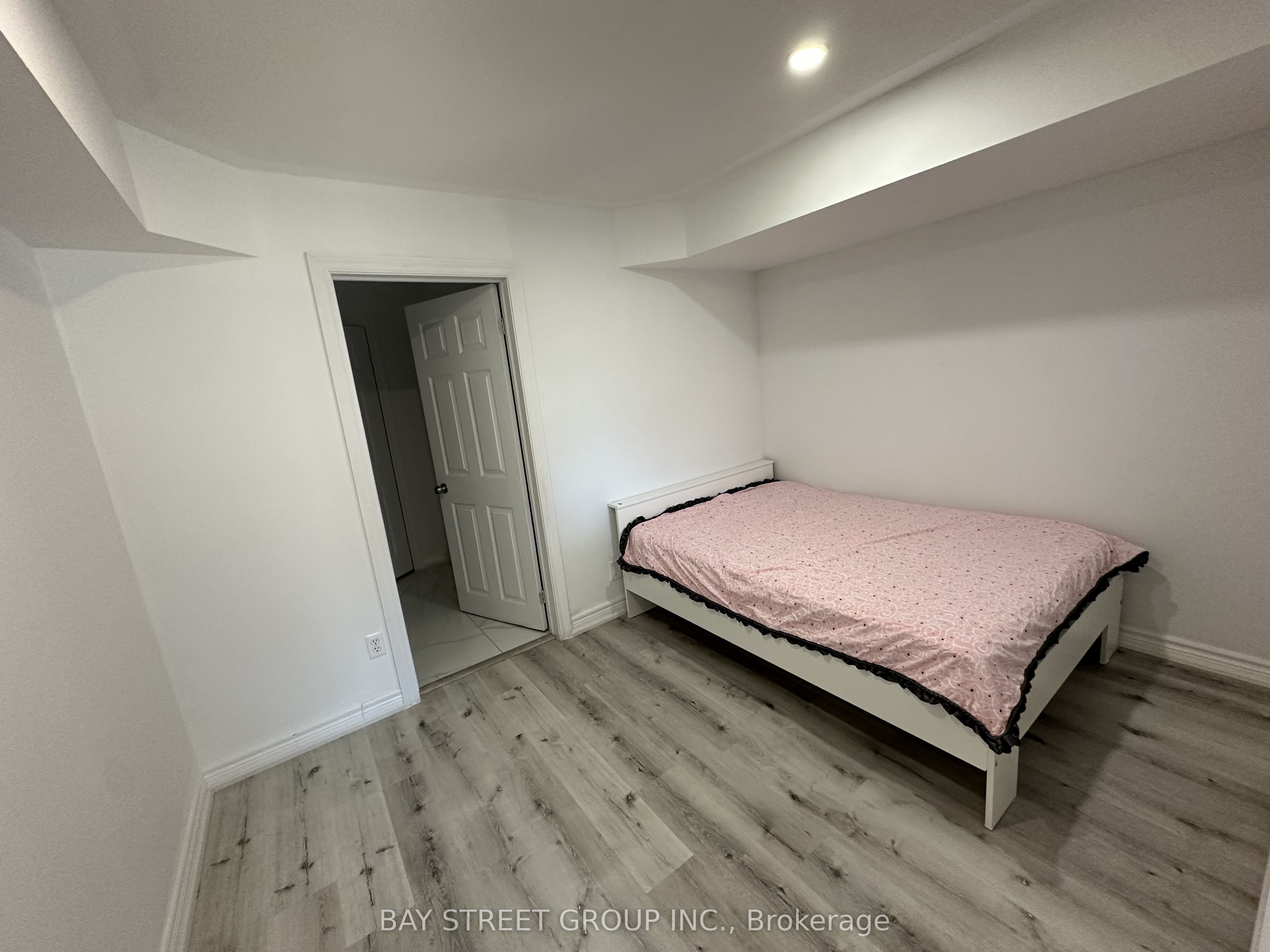 Additional image 5 of 196 Colesbrook Road, Richmond Hill, ON, L4S 0C2