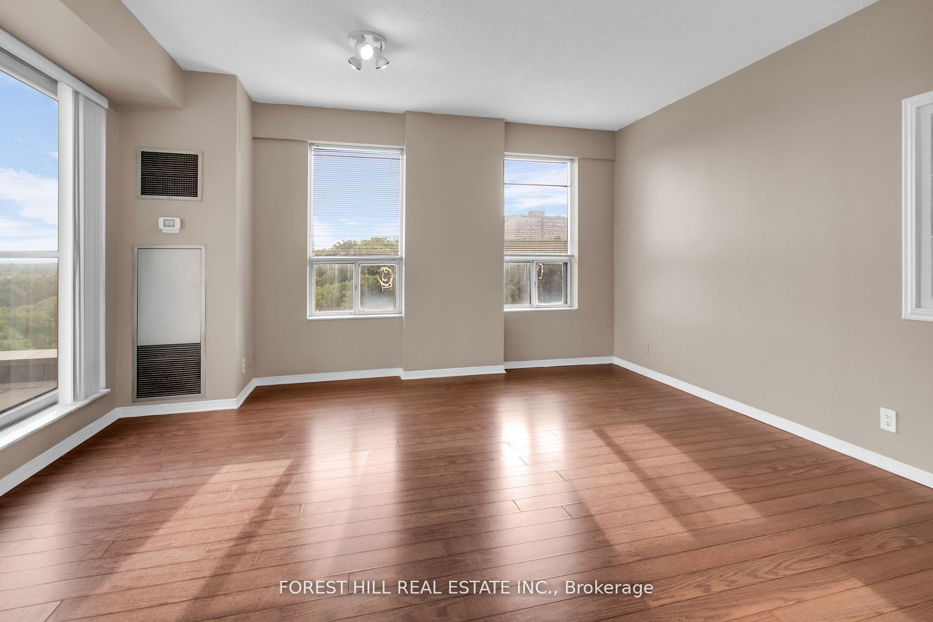 Additional image 4 of 720-6 Humberline Drive, Toronto, ON, M9W 6X8