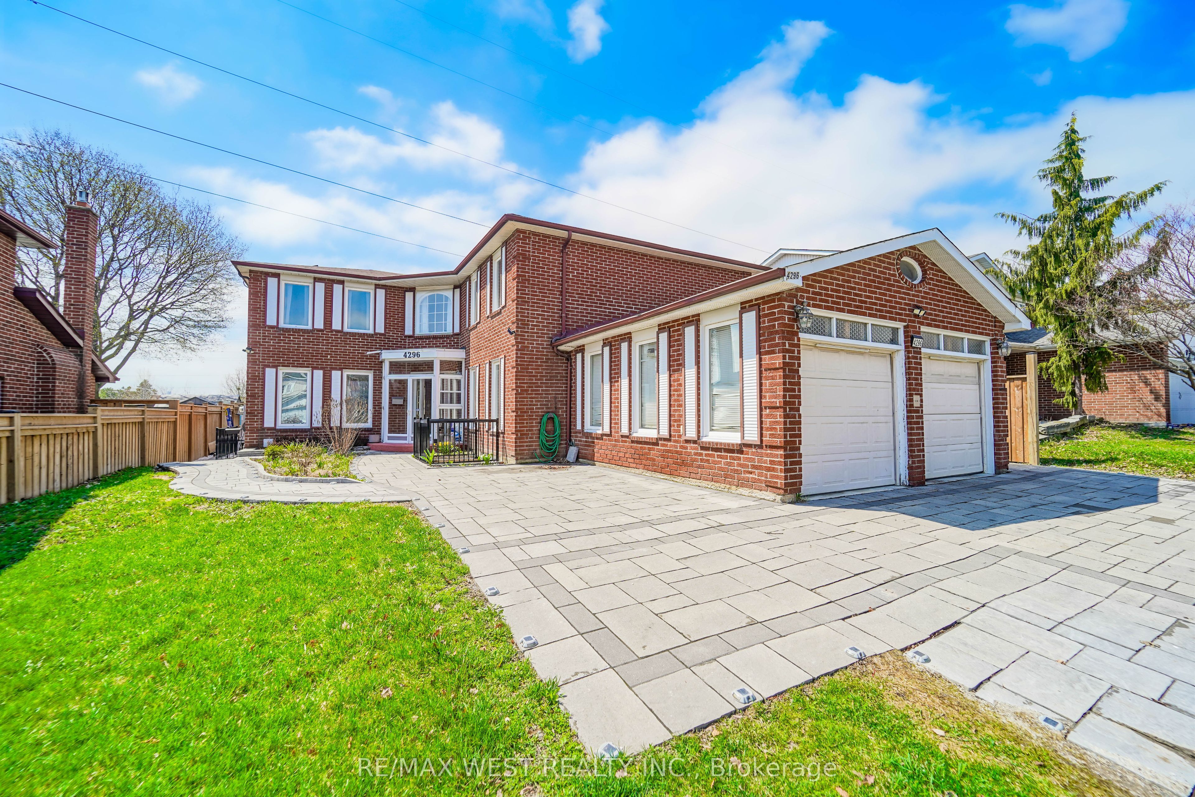 4296 Claypine Rise, Mississauga, ON, L4W 2G6