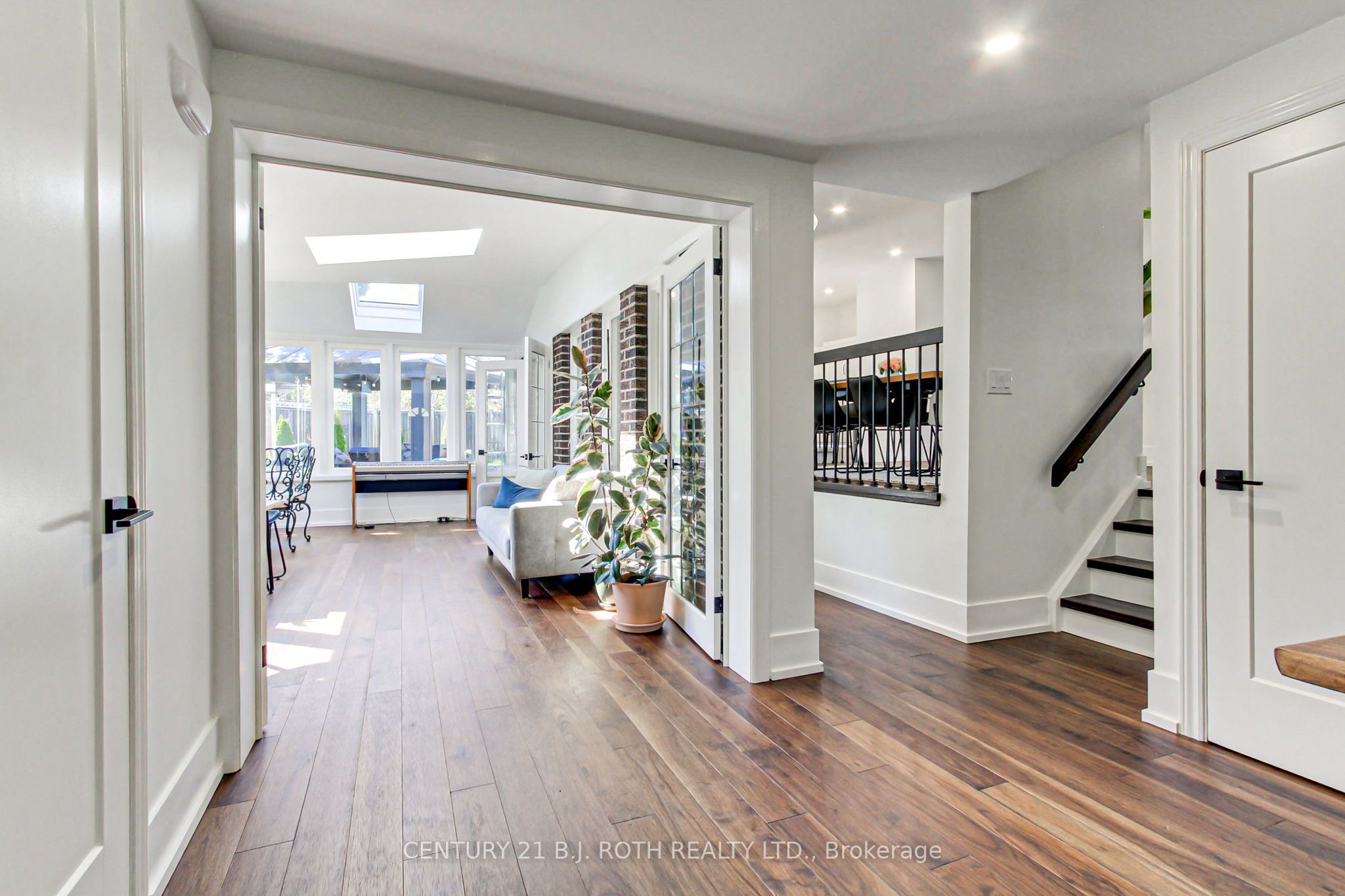 Additional image 4 of 2931 Saint Malo Circle, Mississauga, ON, L5N 1S8